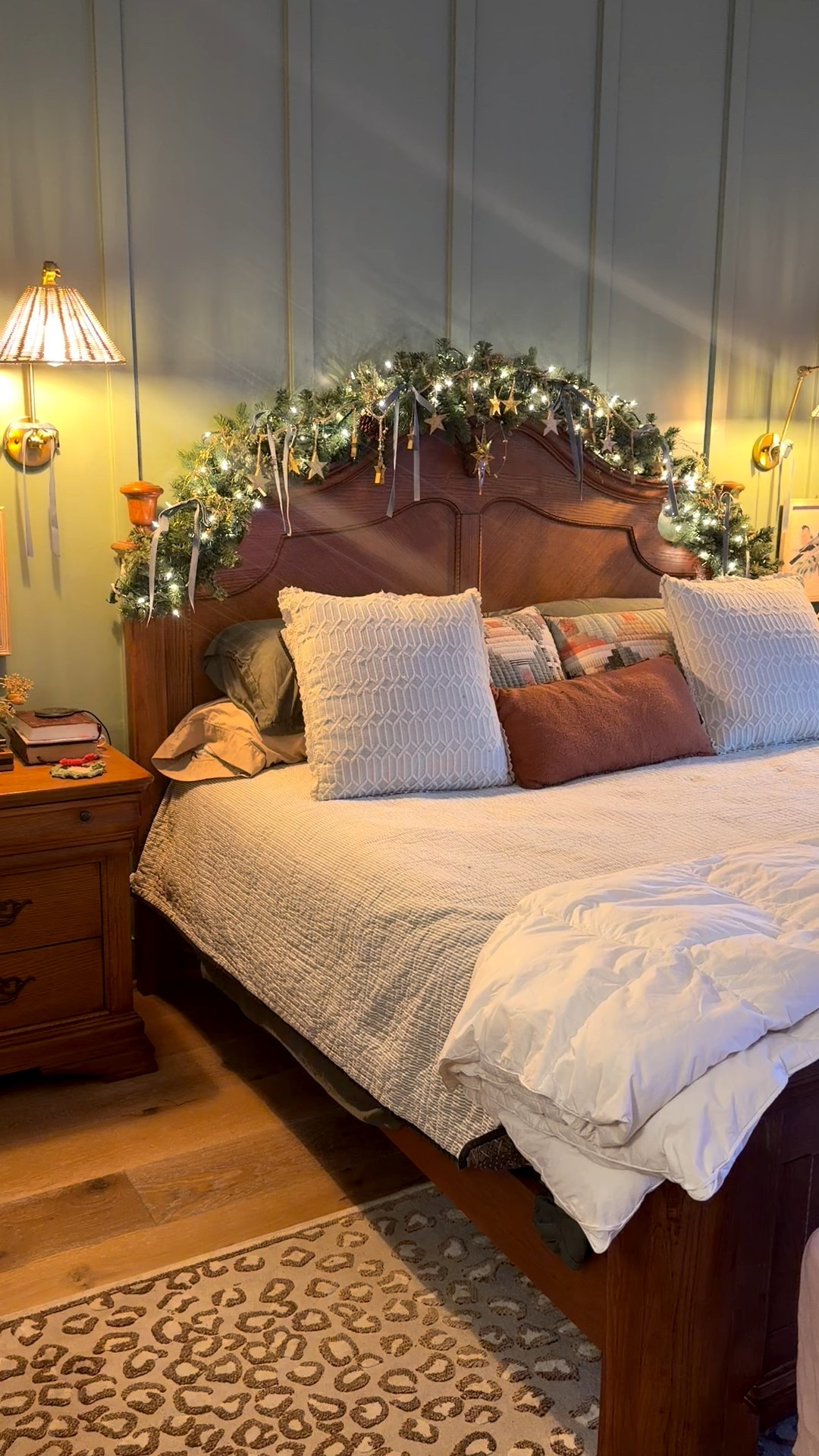 Soft twinkle lights, vintage touches, and all the cozy cottage-core vibes in our master bedroom tonight ✨🌲 This space always feels extra magical once the Christmas decor goes up, and I’m loving how warm and nostalgic everything turned out — layered textures, old-world ornaments, and those simple touches that make a room feel lived-in and loved.

If you’re decorating for the holidays and love vintage Christmas decor, cottage-core bedrooms, cozy holiday home inspiration, and all things warm + festive, you’re in the right place. 🤍

#christmasdecor #cottagecorestyle #vintagechristmas #cozybedroomdecor #masterbedroomdecor #christmashome #holidayhomedecor #vintageholiday #cottagecorechristmas #ltkhome #ltkholiday #osofarm

#LTKHome #LTKHoliday #LTKSeasonal