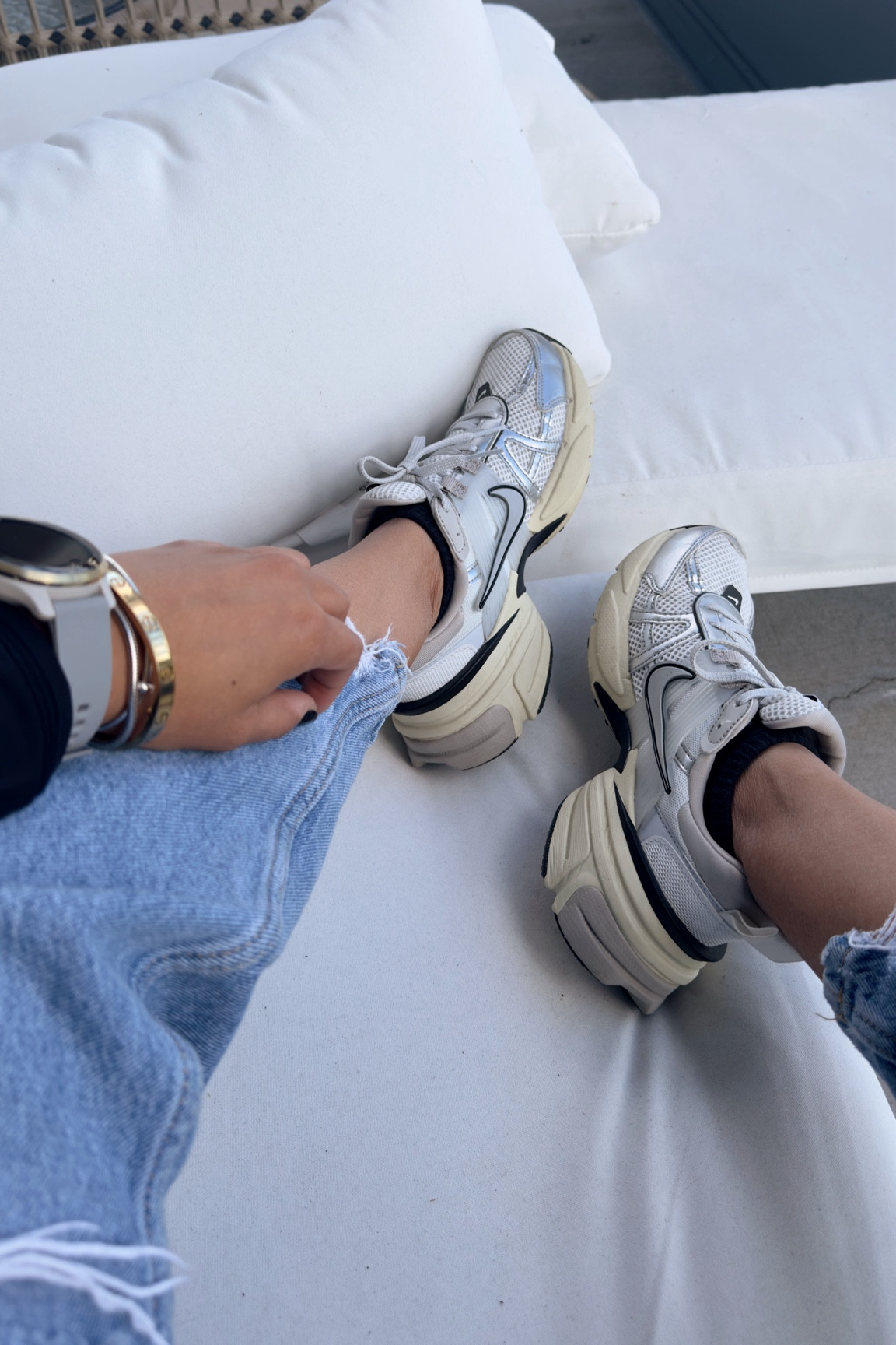 My new favorite sneakers! Very comfortable and I wear them with different outfits, I go to the gym with them or to a casual outing with friends! I love it 🫶🏼✨ #nikev2krun 

#LTKstyletip #LTKfitness