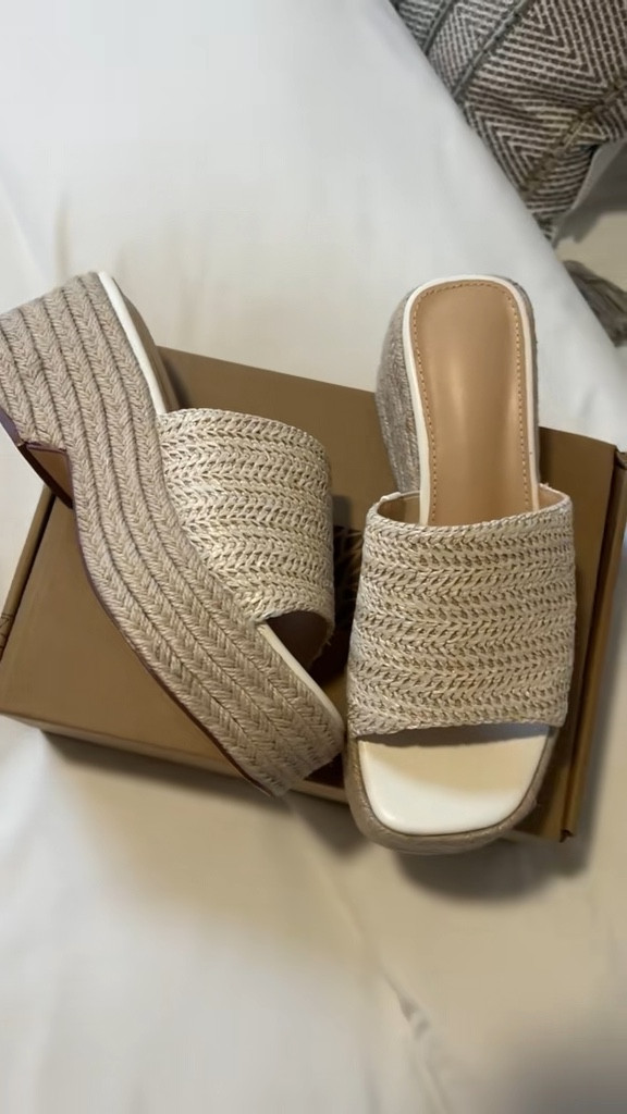 These neutral platform sandals are from Amazon and I’m obsessed. 🤍

Wearing a size 7. Ordered half a size bigger than I normally do. 

#platformshoes #platformslides #platformsandals #summershoes #slides #fashion #amazon #amazonfinds #amazonmusthaves #amazonfavorites #amazonfashion #fashionfinds

#LTKU #LTKSummerEdit #LTKStyleTip