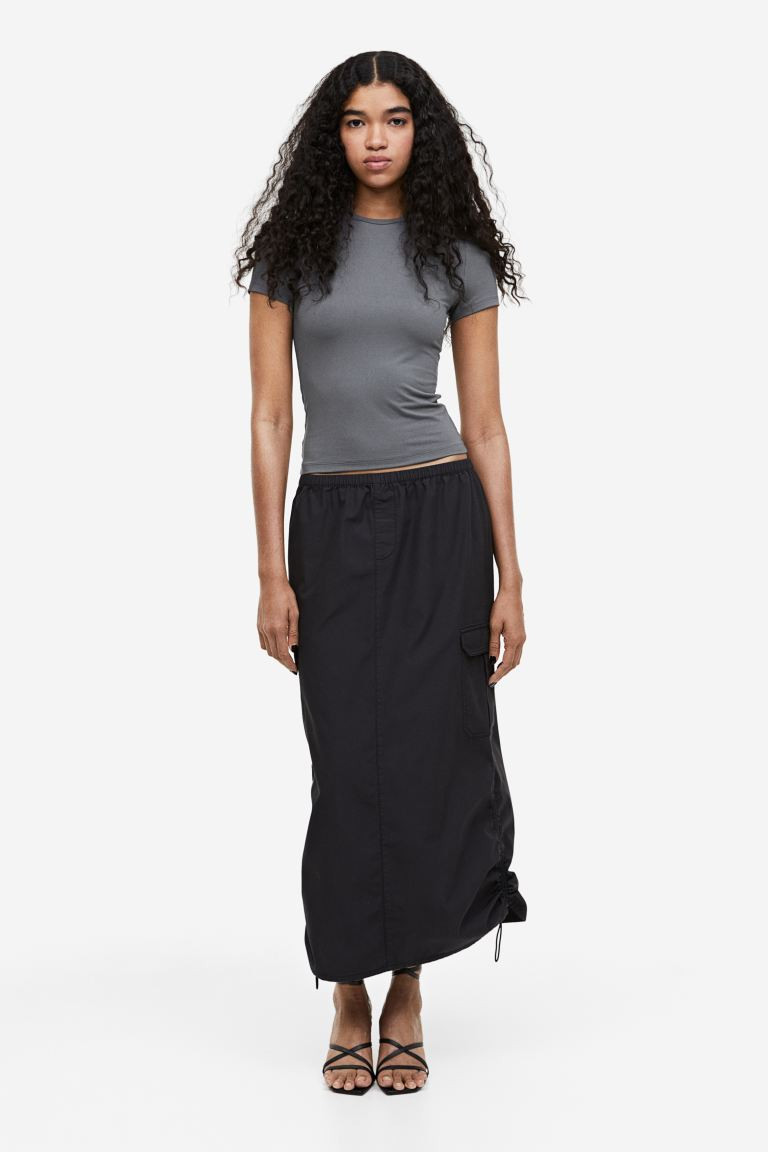 Fitted T-shirt | H&M (UK, MY, IN, SG, PH, TW, HK)