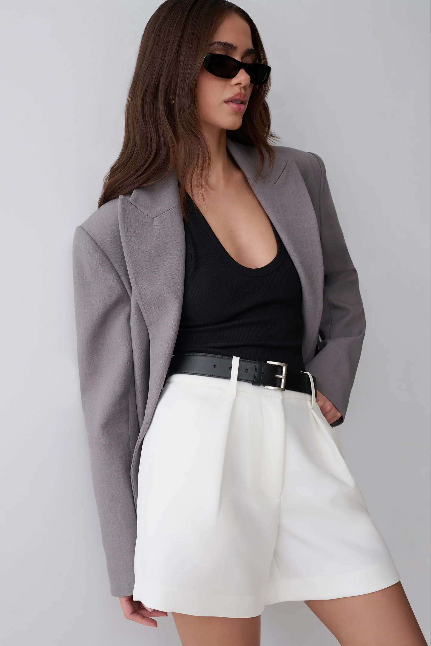 Dominique Pleated Suiting Shorts - Ivory | MESHKI US