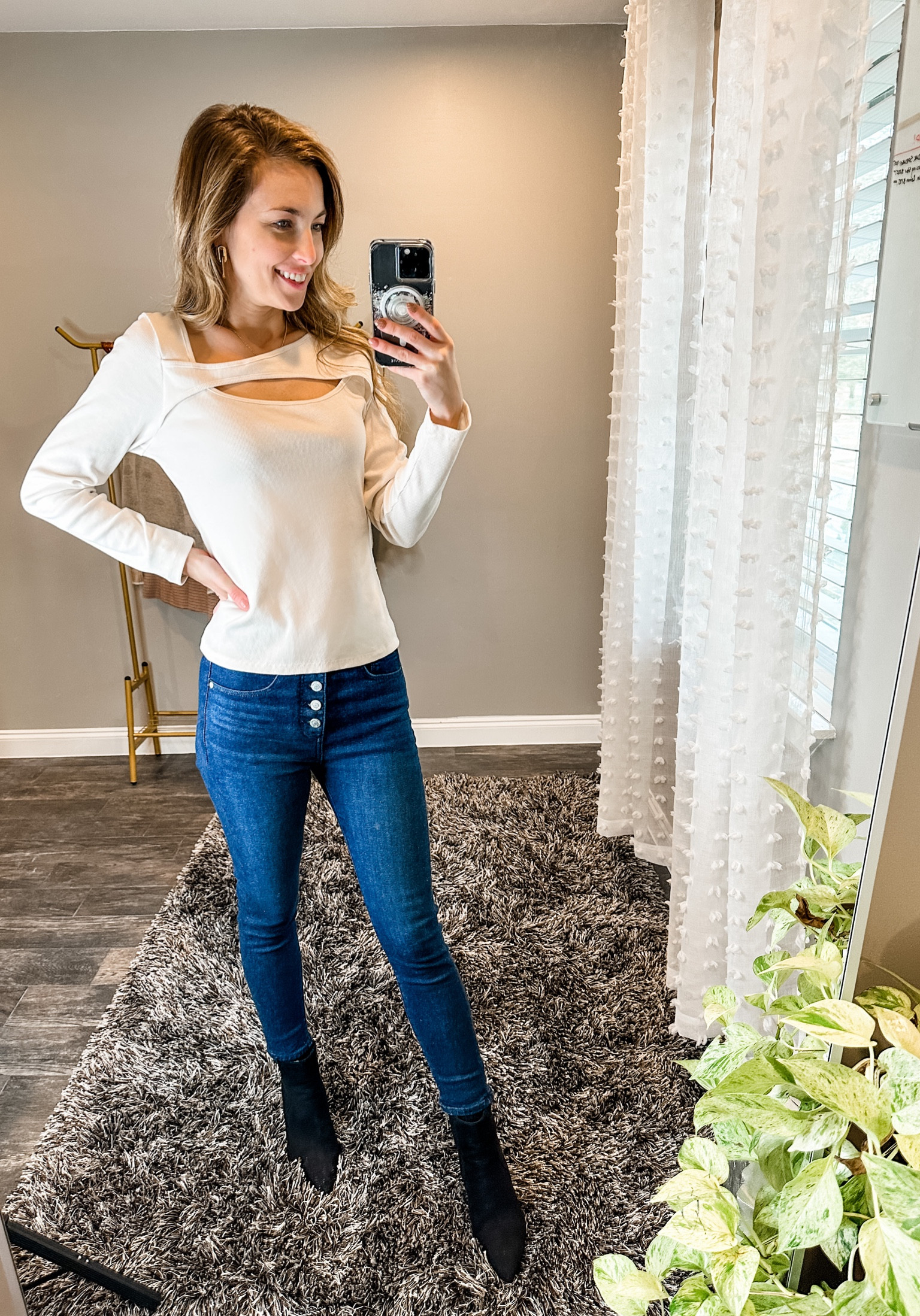 Date night! Spring Clothes!

Such a flattering cut out slim fit slightly rubbed long sleeve shirt =)

Jeans are $30 OFF with code FRESH 

Long sleeve, cutout blouse, loft, target, neutral clothes, spring wear, work wear, casual women’s style 

#LTKfit #LTKsalealert #LTKstyletip