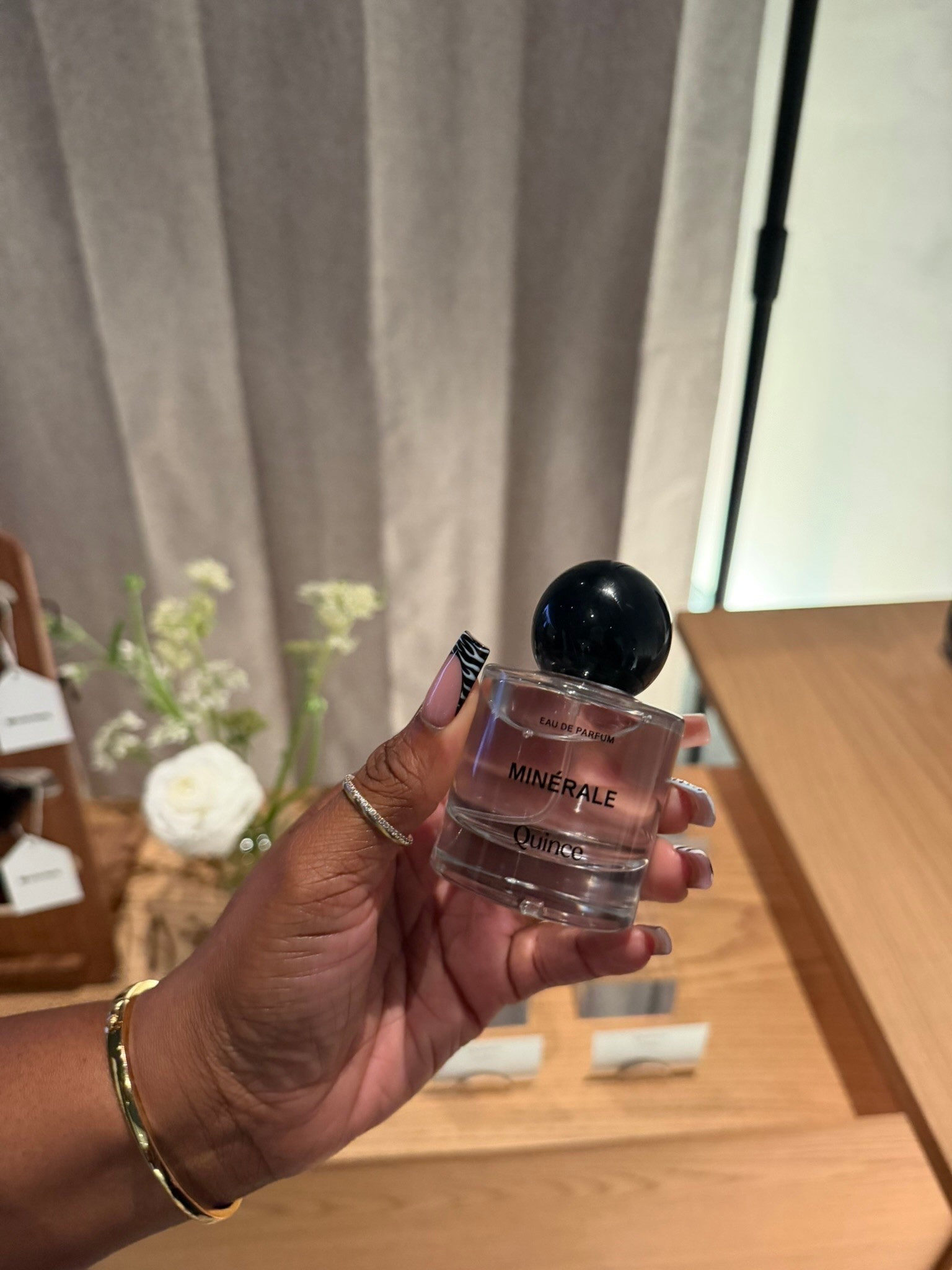 ✨ A little escape in a bottle 🌊 Minérale by Quince is giving sea salt, warm skin, fresh sage & clean driftwood. It’s crisp, earthy, and effortlessly fresh—the kind of scent that makes you feel like you’re on vacation even when you’re not. 🤍

#LTKgrwm #LTKBeauty #LTKPlusSize