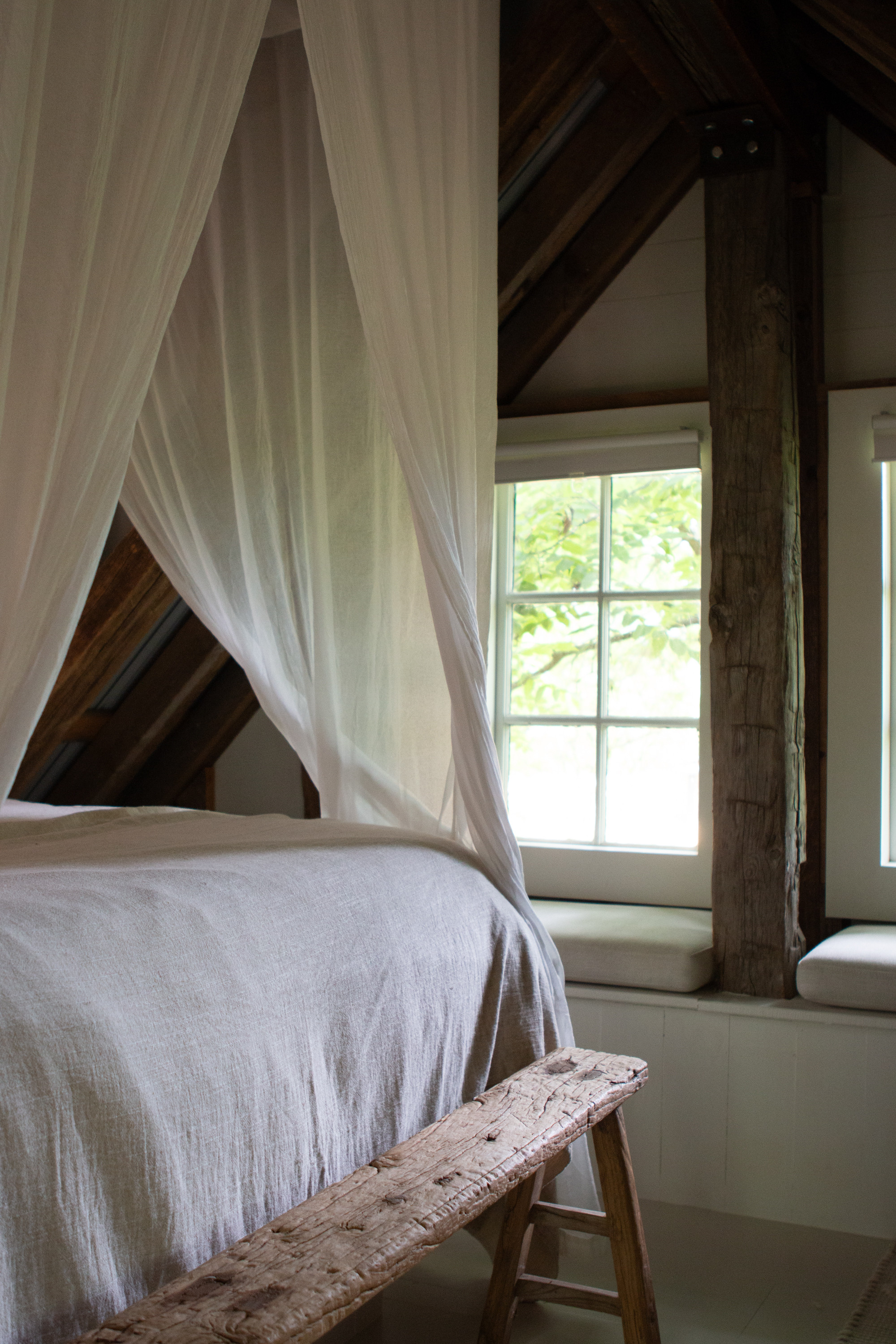 Cozy bedding favourites in the cabin... 

 #LTKcanada #LTKcasa