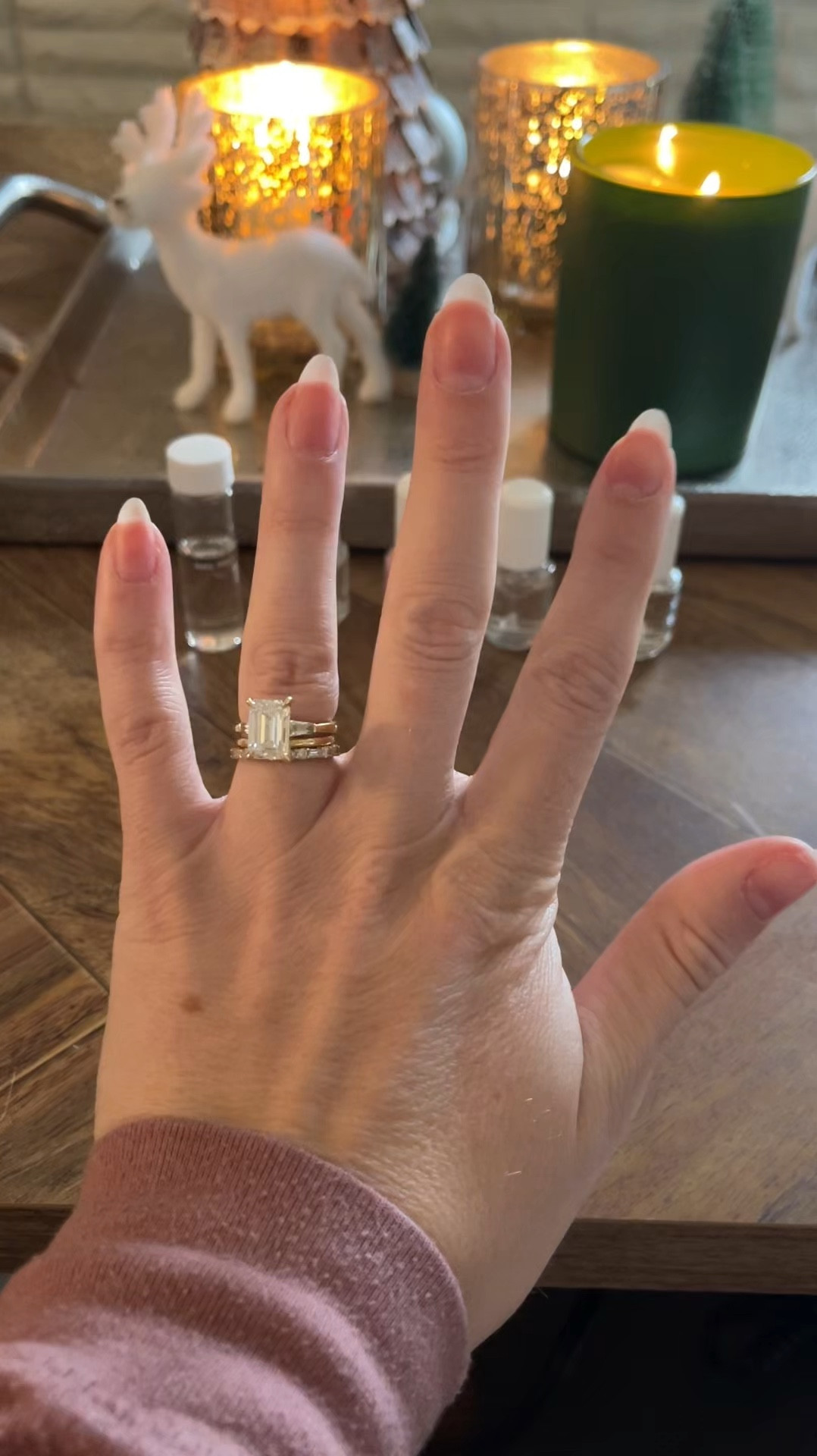 A little holiday mani. Self care day. Dazzle dry nail polish system. Non toxic. Ballerina pink. Long wear nail polish. DIY manicure. 


#LTKWatchNow #LTKBeauty #LTKStyleTip