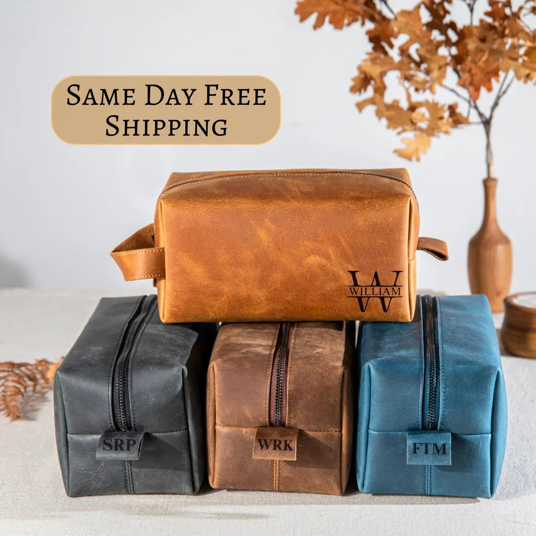 Personalized Men's Toiletry Bag, Leather Accessory Dopp Kit, Groomsmen Gift, Gift for Him, Gift f... | Etsy (US)