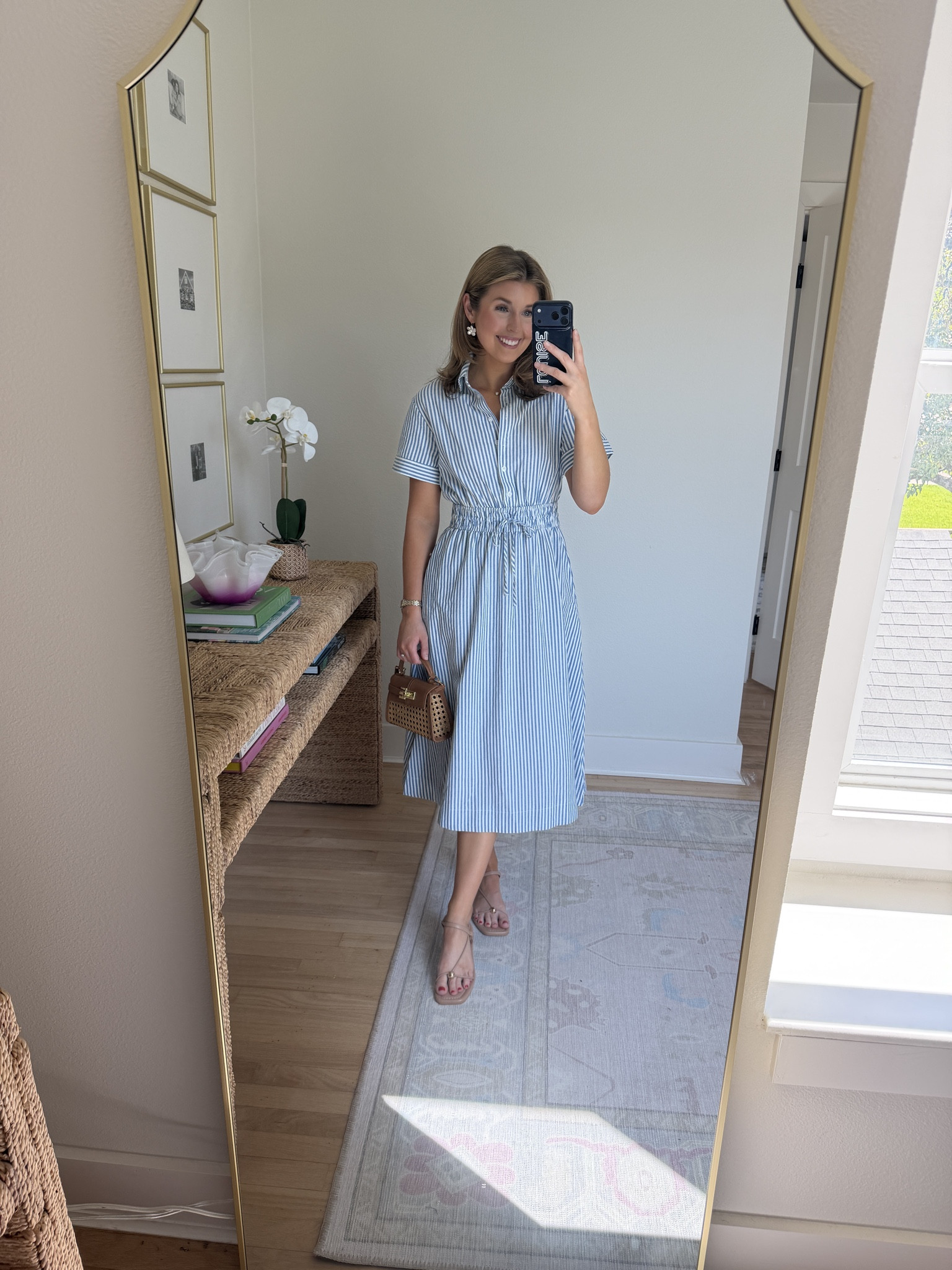 Summer outfit idea! Wearing a S 