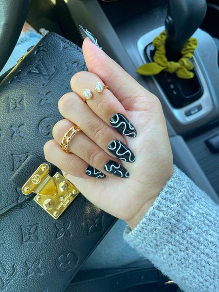 Press On Nails are Chillhouse and sadly I can’t link but use code: OLIVIA10 to save at checkout ✨ dh gate dupe // dhgate bag // DH gate purse // handbag dupe // lv dupe // gold rings 

#LTKSeasonal #LTKbump #LTKCyberweek
