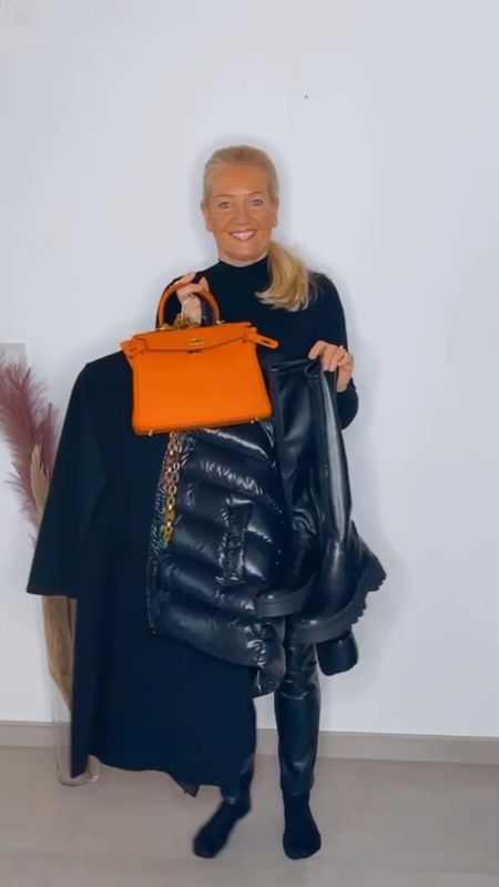 Black Look mit etwas orange 🖤🧡
Ich liebe meine neuen Stiefel 🖤🧡

#LTKstyletip #LTKSeasonal #LTKeurope