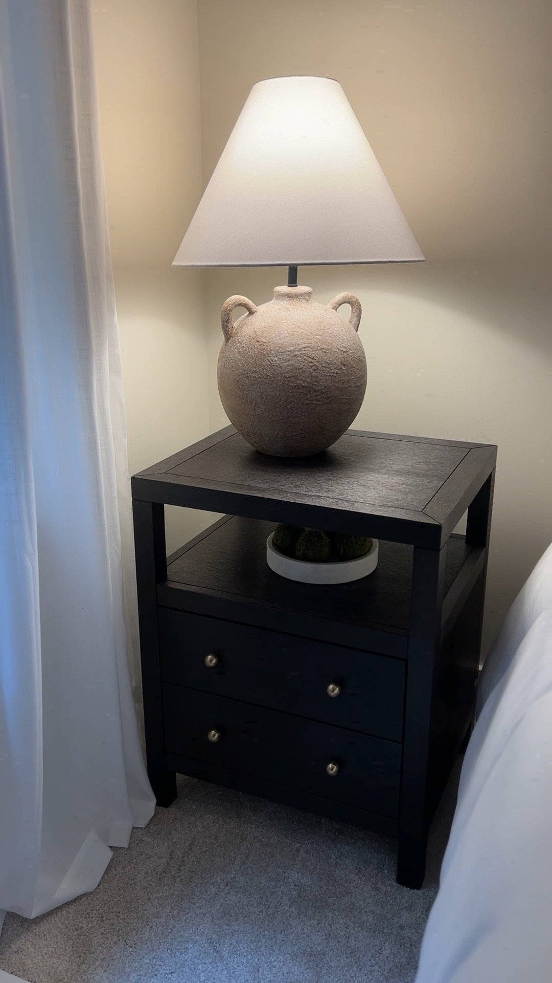 Such a good finishing touch for a bedroom, I love how this neutral ceramic table lamp softens the space! 

#LTKHome #LTKSaleAlert