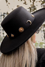 Shiloh Hat in Black | lauren nicole