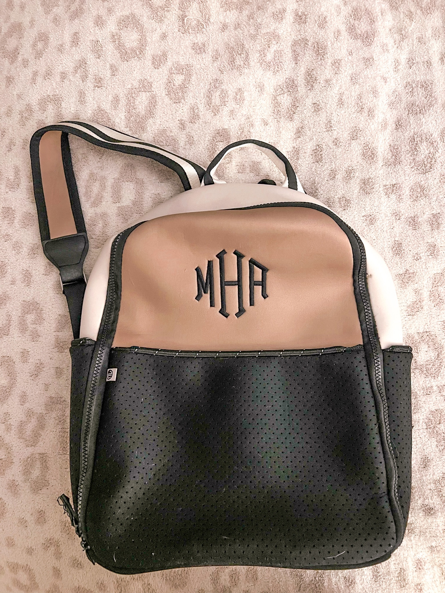 Love this neoprene backpack for school. 🎒👩‍🏫

#LTKfit #LTKunder50 #LTKitbag