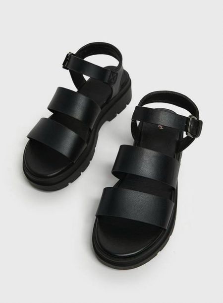 Black Chunky Sandals ✨