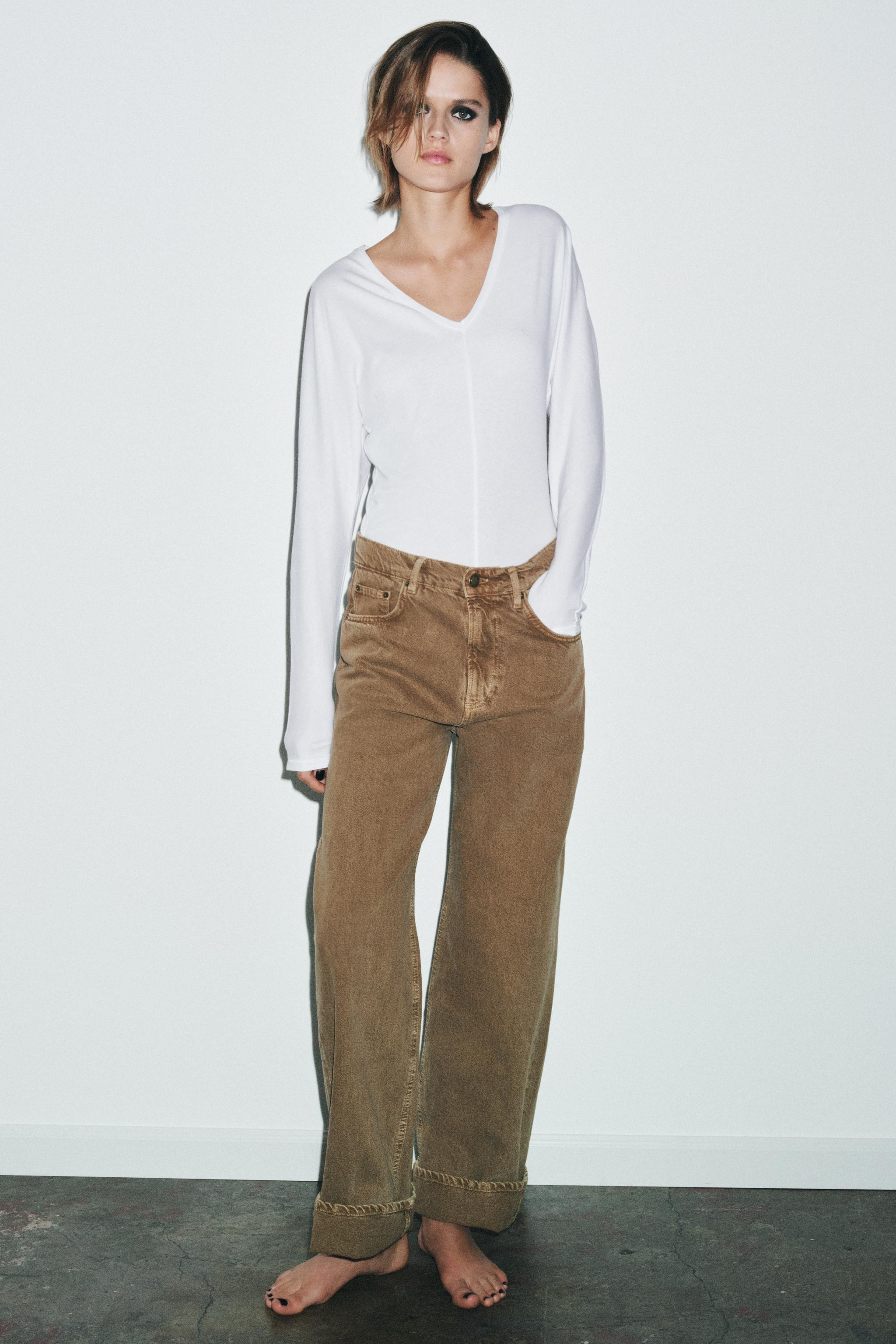 TRF MID-RISE FOLDED WAIST JEANS | Zara US