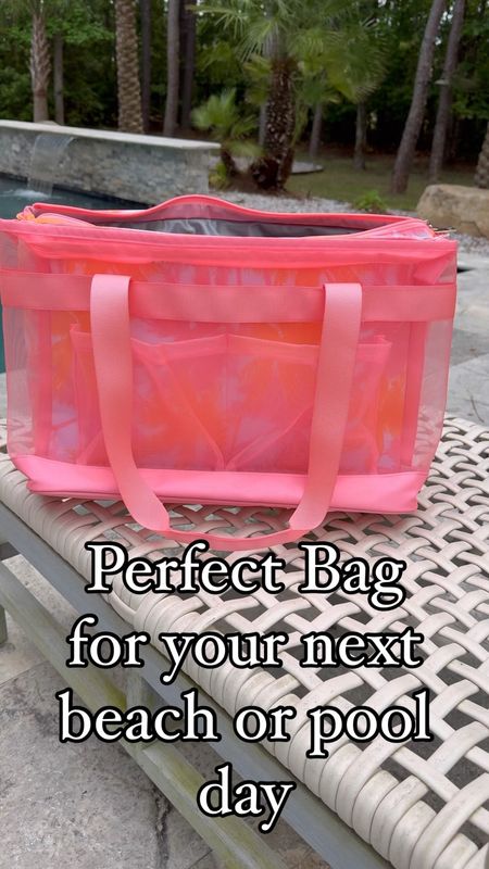 Perfect bag for your next beach or pool day. Two spacious compartments with multiple outside pockets. The main compartment has insulated lining so it works like a cooler. It’s perfect for keeping your drinks and snacks cold