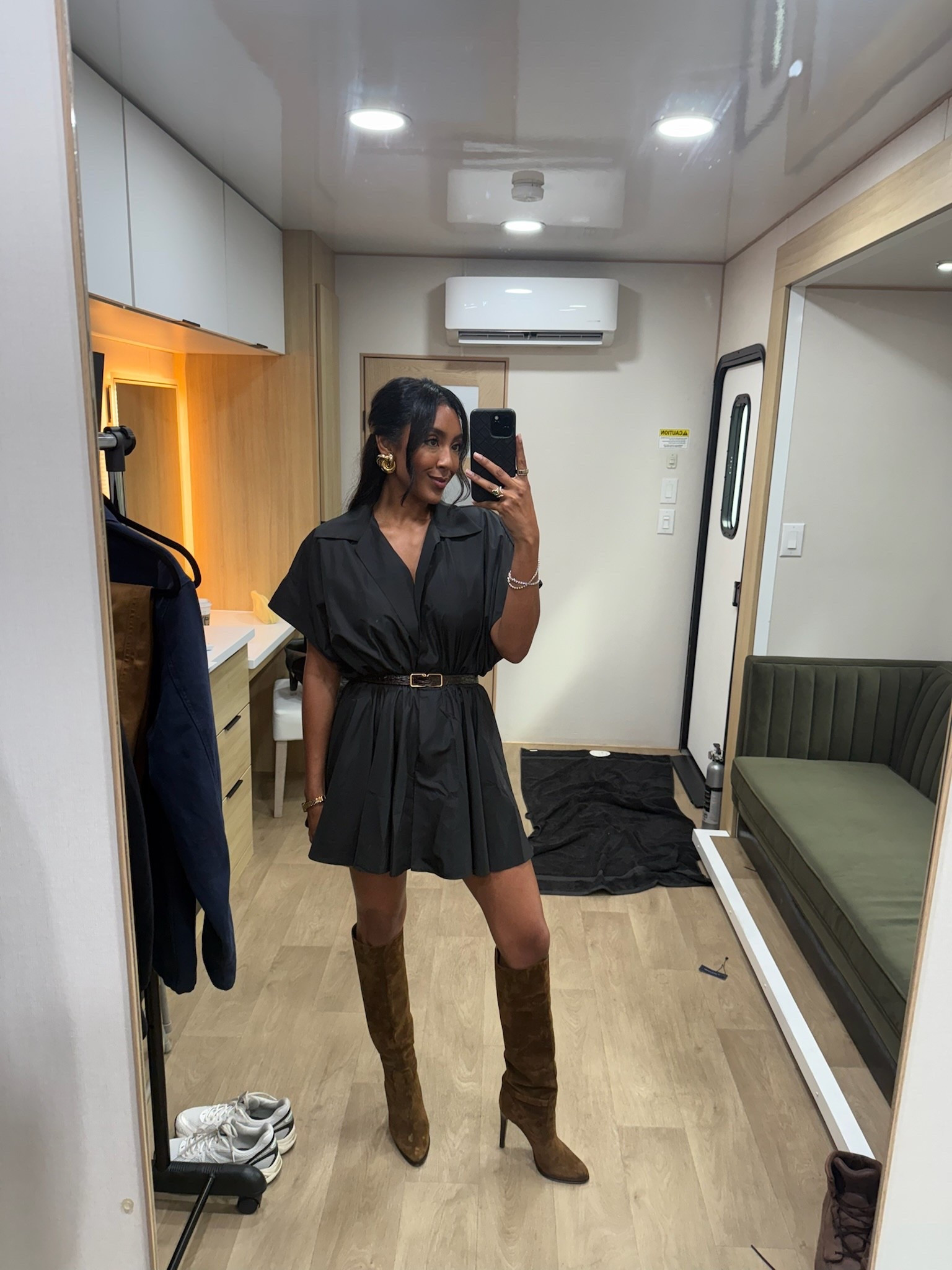 Bachelor Mansion Takeover episode 2 outfit!🛠️🌹

#LTKBeauty #LTKSeasonal #LTKootd