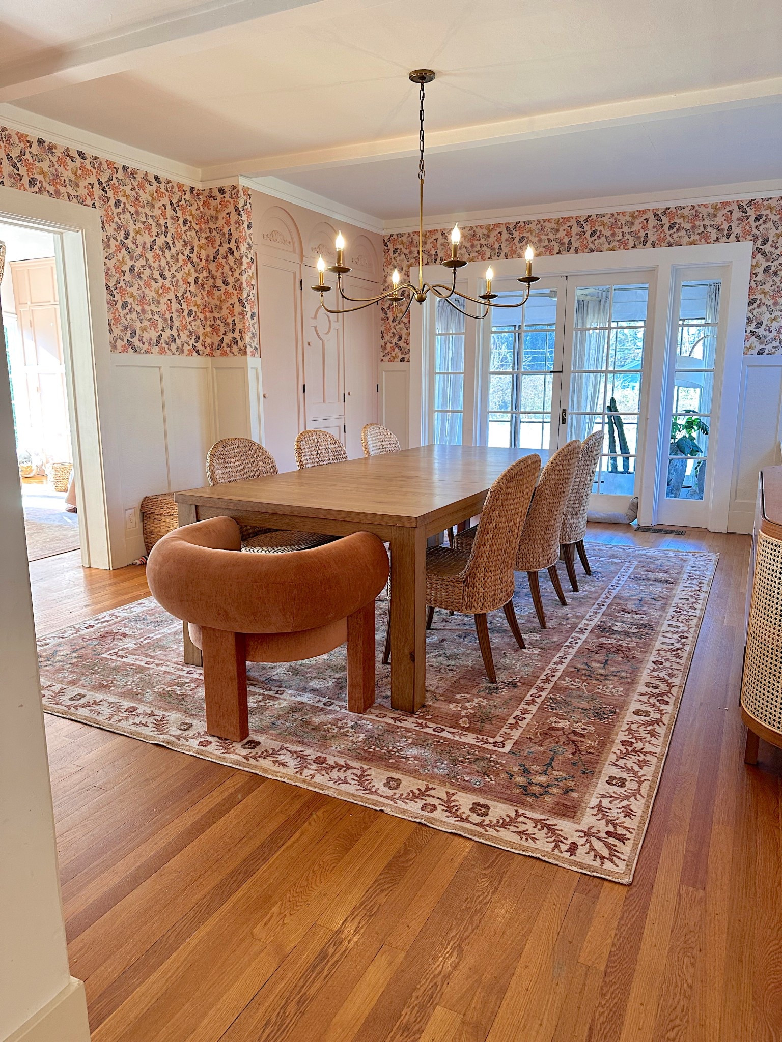 My dining table is on sale!! it is amazing quality, can be adjustable, the color is beautiful and has white glove delivery!

#LTKFamily #LTKHome #LTKSaleAlert