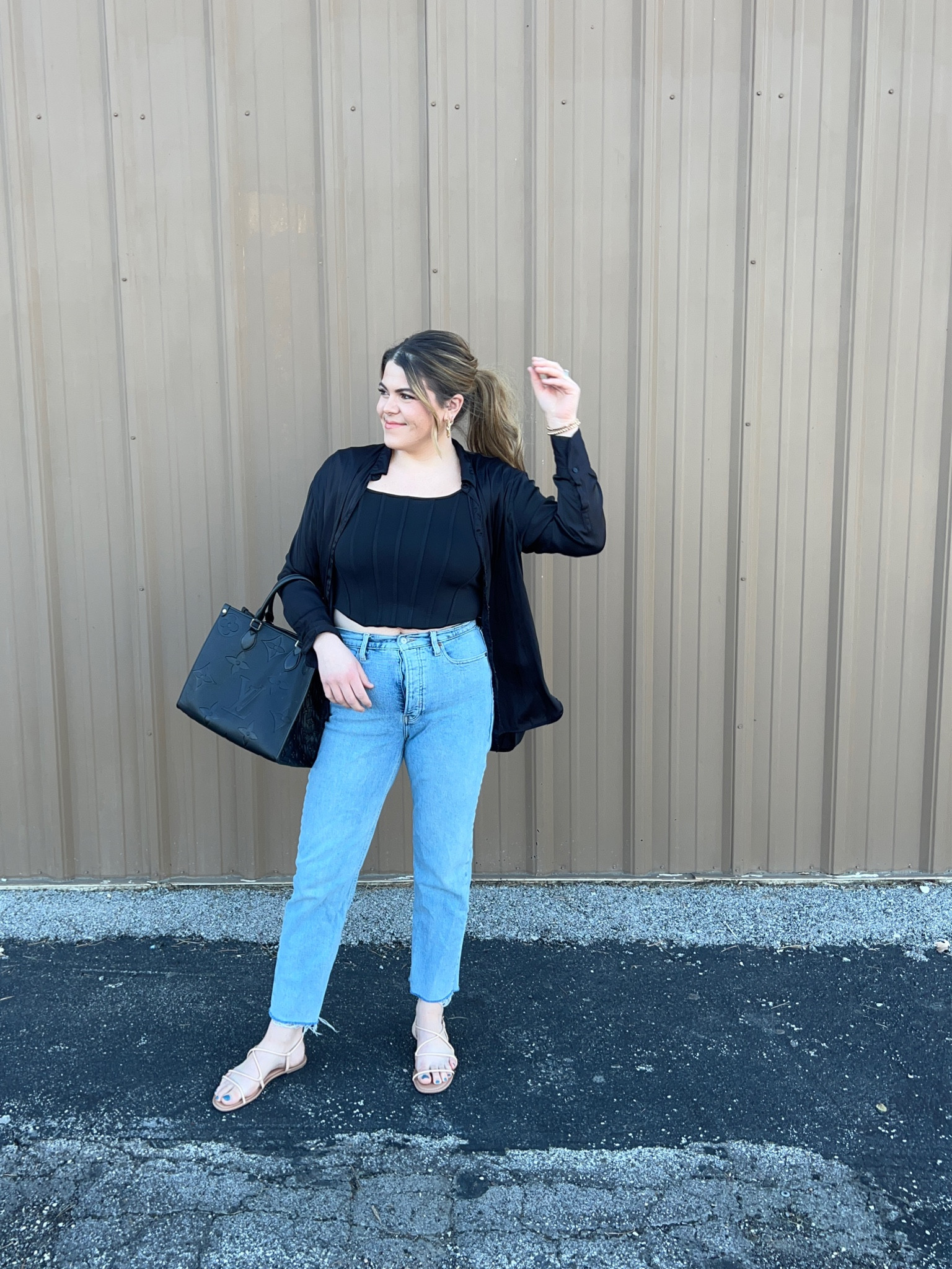 5 Ways To Style The Express Body Contour Tanks – Styled by McKenz