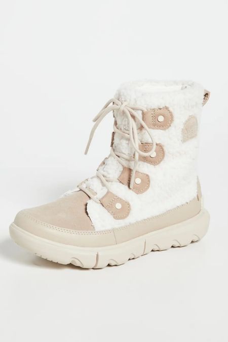 Winter boots

#LTKGiftGuide #LTKCyberSaleIE #LTKshoecrush