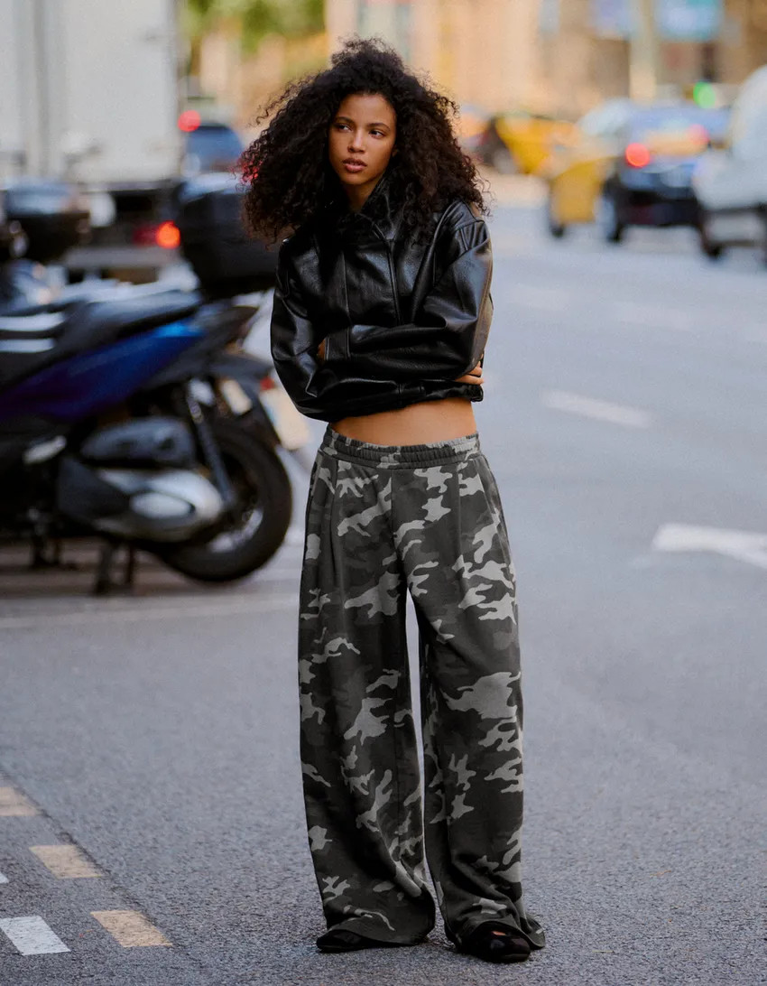 Printed plush trousers | Bershka RewardStyle US