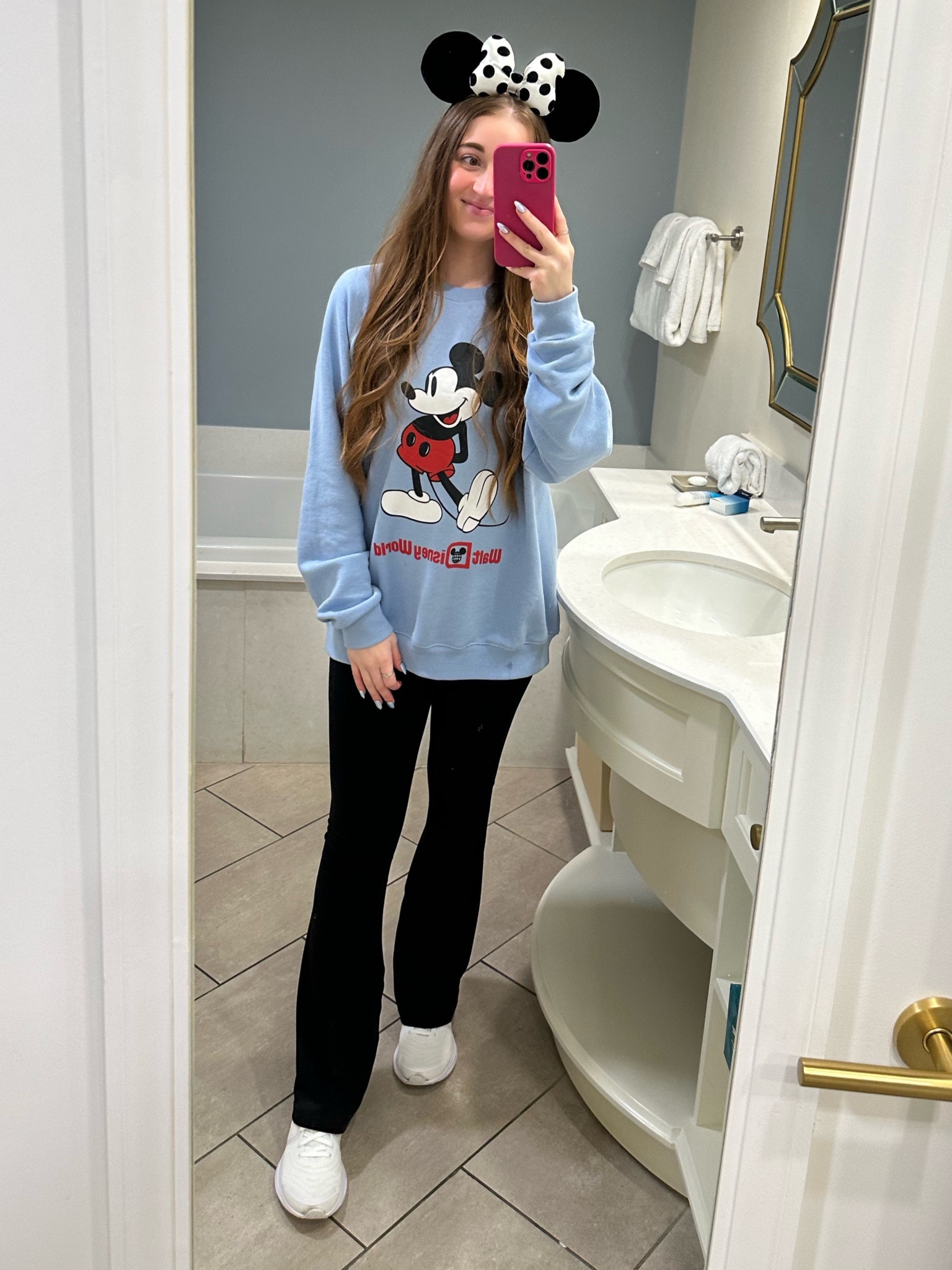 chilly disney outfit ❄️

#LTKSeasonal #LTKMostLoved #LTKGiftGuide