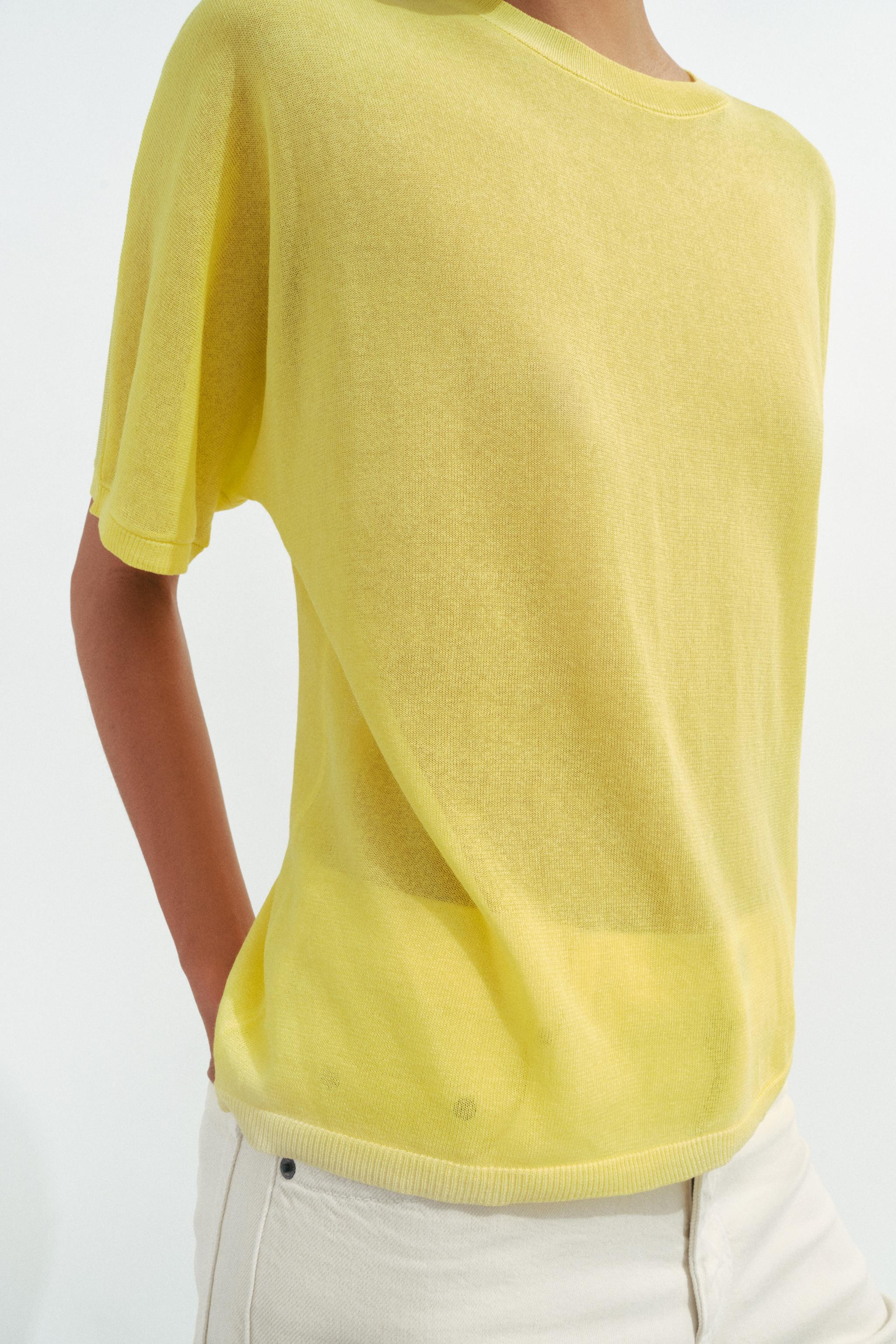 FINE KNIT SHORT SLEEVE TOP | Zara US