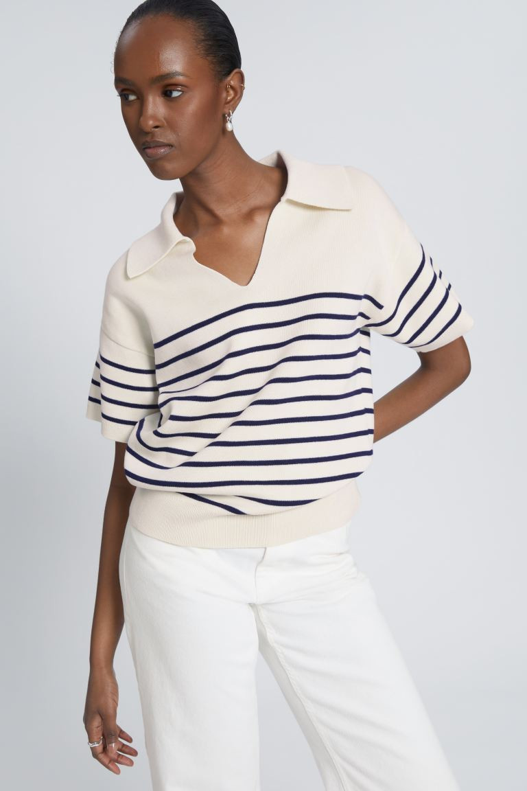 Trui met open kraag en korte mouwen | H&M (DE, AT, CH, NL, FI)