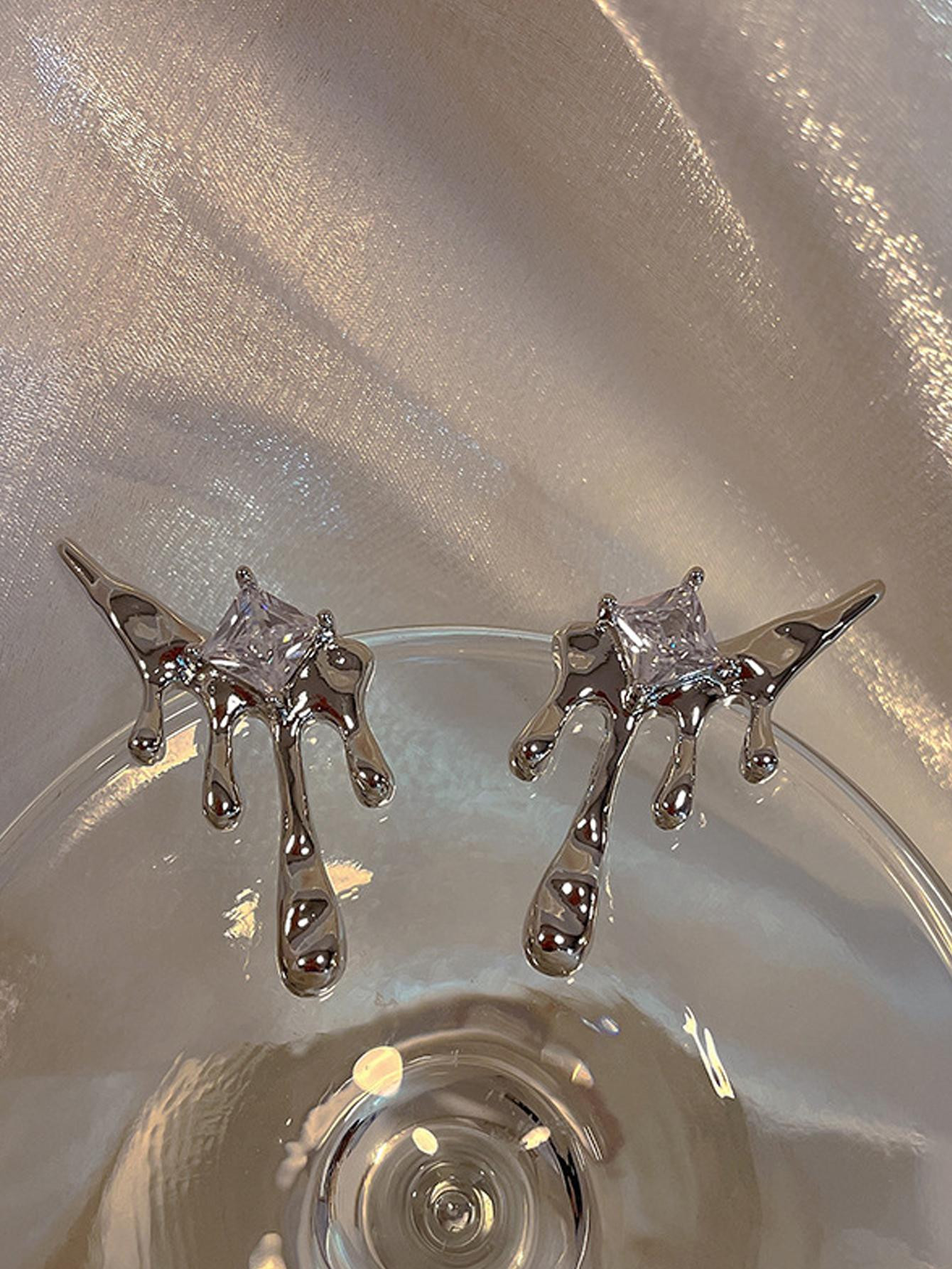 Rhinestone Decor Liquid Drip Shaped Stud Earrings | SHEIN