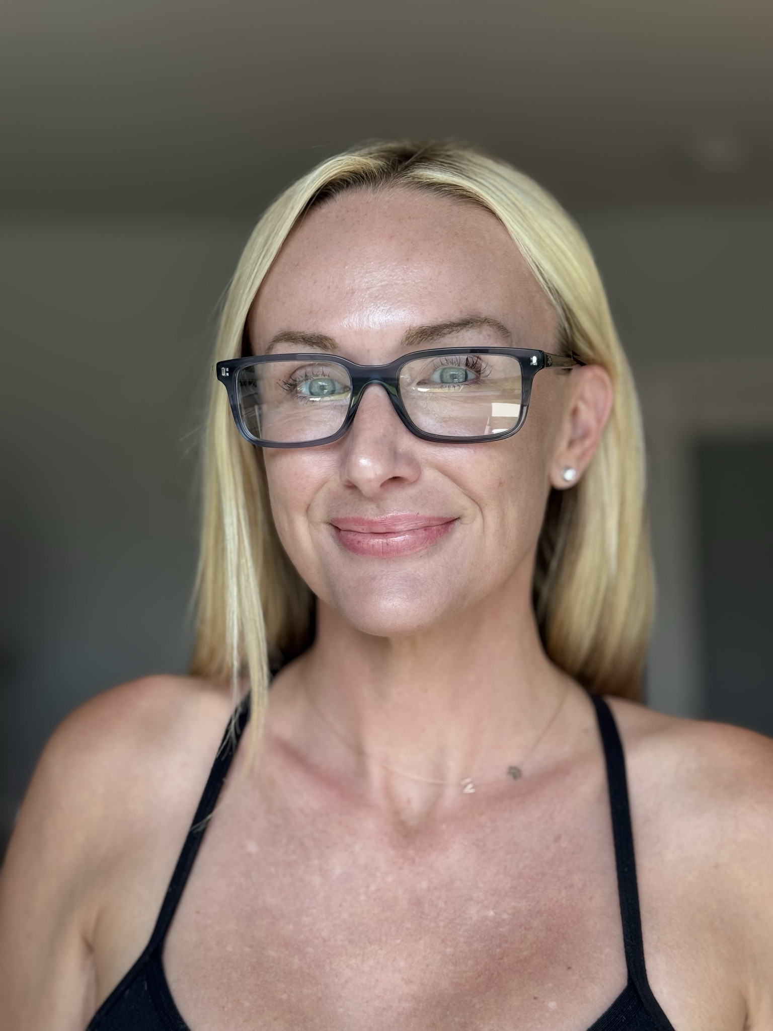 Eyewear is an accessory for your face! These are 1 of the newest Ray-Ban glasses from the fall collection. 

Chic glasses 
Ray-Ban eyewear 

#LTKOver40 #LTKStyleTip