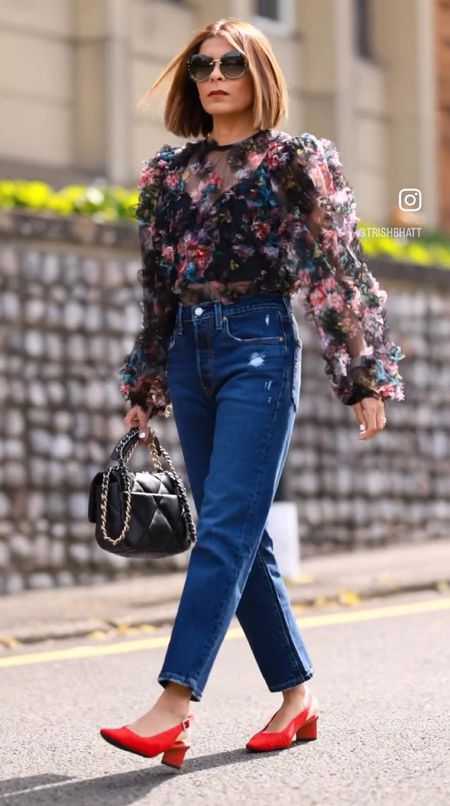 Ruffle Mesh Top in Black 501® Levi's® Crop Jeans Dark Blue Red Pointed-Toe Slingback Sandals Miu Miu Sunglasses Spring Outfit Everyday Outfit Summer Outfit Smart Casual Look 

#LTKstyletip #LTKeurope #LTKover40
