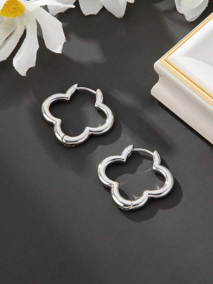 1 Paar Modieuze Schattige Geometrische Klaver- En Bloemvormige Uitgeholde Oorbellen, Geschikt Voor Dagelijks Gebruik En Sieradencadeau Voor Valentijnsdag, Moeder, Moeder, Moederdag, Cadeau | SHEIN