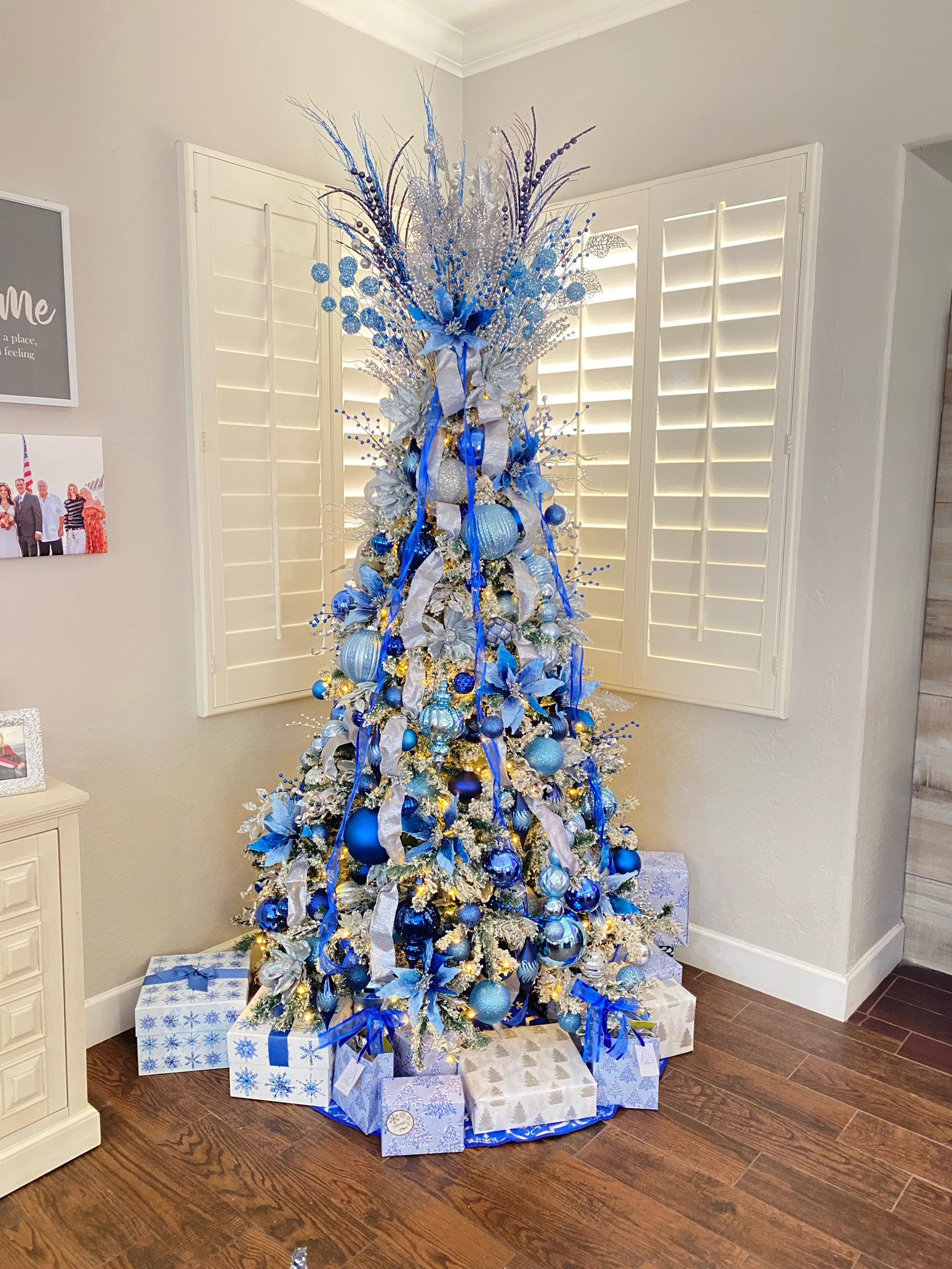 Blue & Silver Christmas tree this year to celebrate our first grandson this year 💙🩵

Most decor from Hobby Lobby, JoAnns and Kirklands home 
The tree skirt is from Amazon 

What color did you decorate this year? 

#ohchristmastree #blueandsilver #holidaydecor #christmas2024 #feliznavidad #stylewithnancy

#LTKHoliday #LTKHome #LTKSeasonal