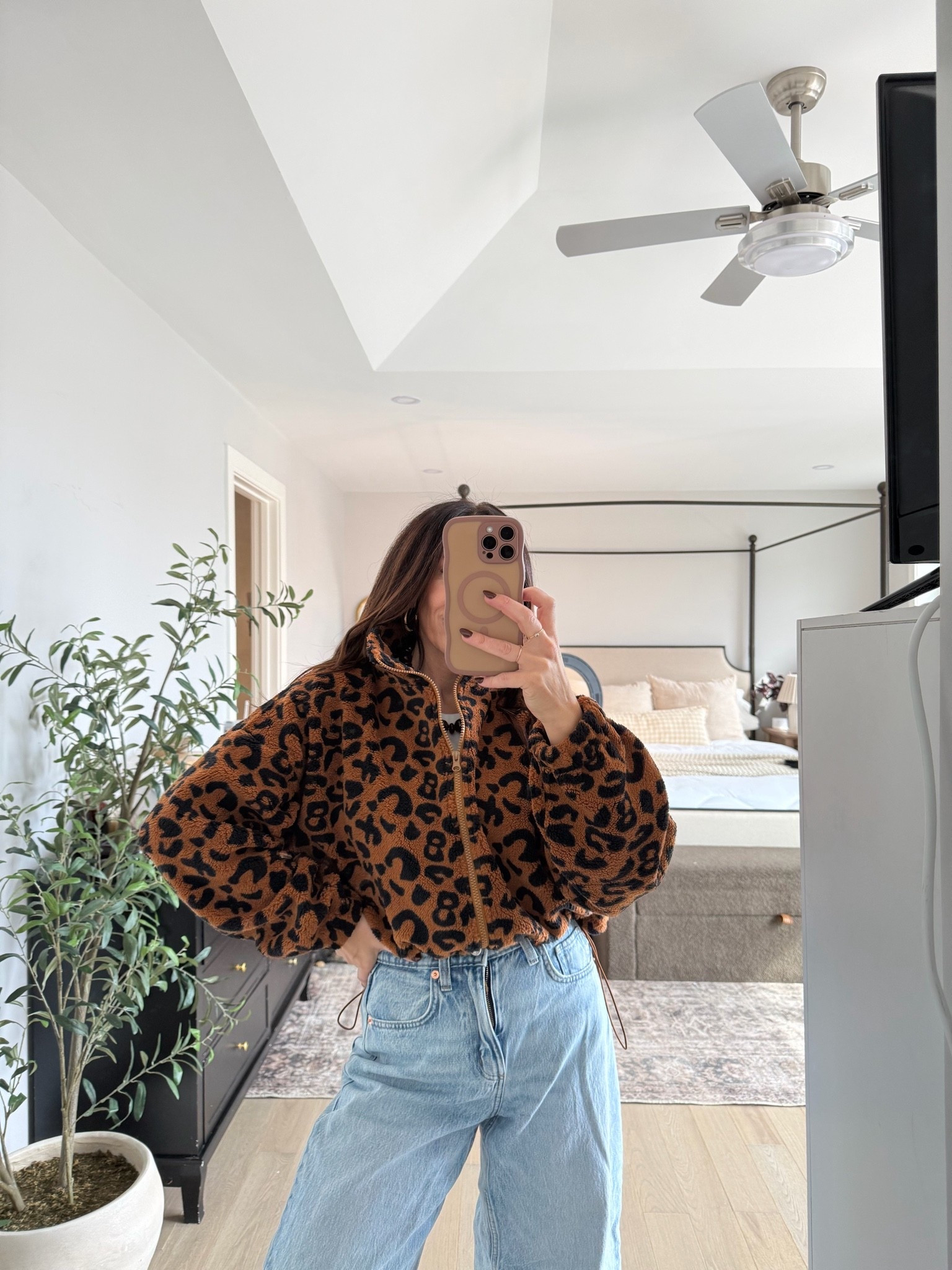 Loving this Amazon fleece so much! Wearing size small

#LTKootd #LTKSeasonal
