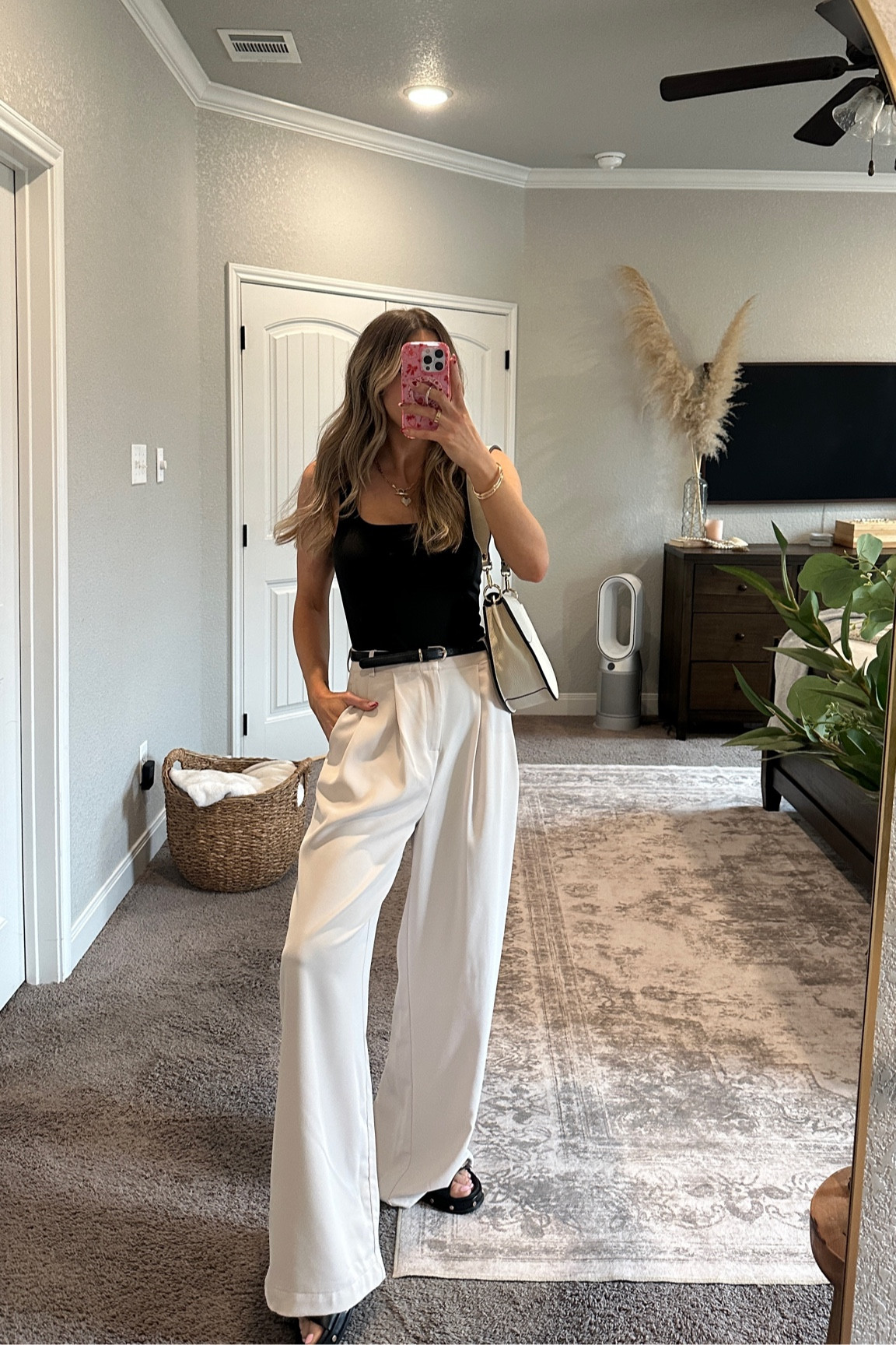 use code BRITFRANK30 for 30% off your order! wearing my usual size small in this double lined square neck bodysuit! also wearing a small in these gorgeous trouser pants - so flowy and perfect for spring!

#LTKxVICI #LTKFindsUnder100 #LTKSaleAlert