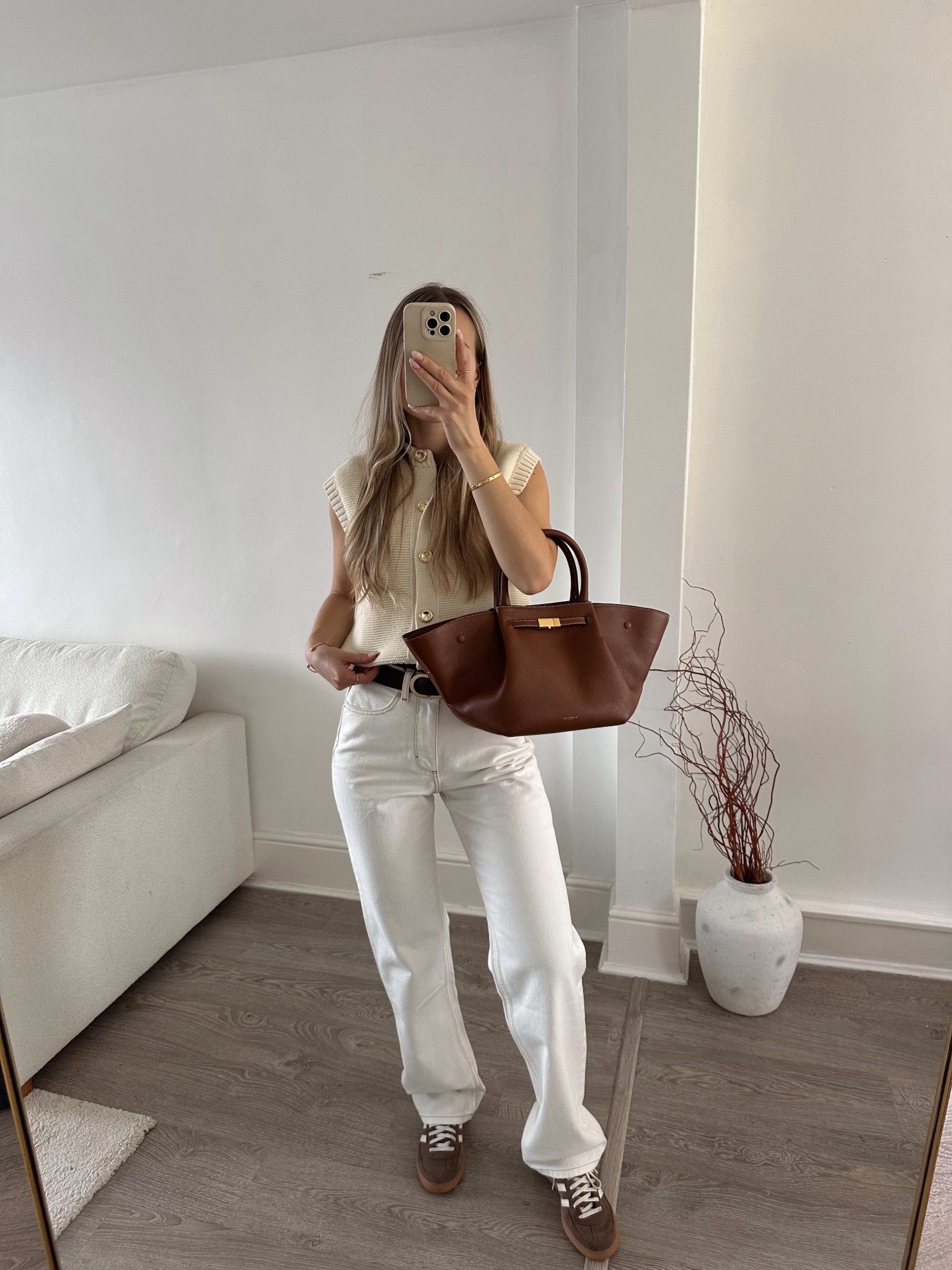 Neutral spring styling 🤍 Loving white jeans with this gorgeous knitted waistcoat and brown accessories ✨

#LTKuk #LTKspringtrends #LTKspring