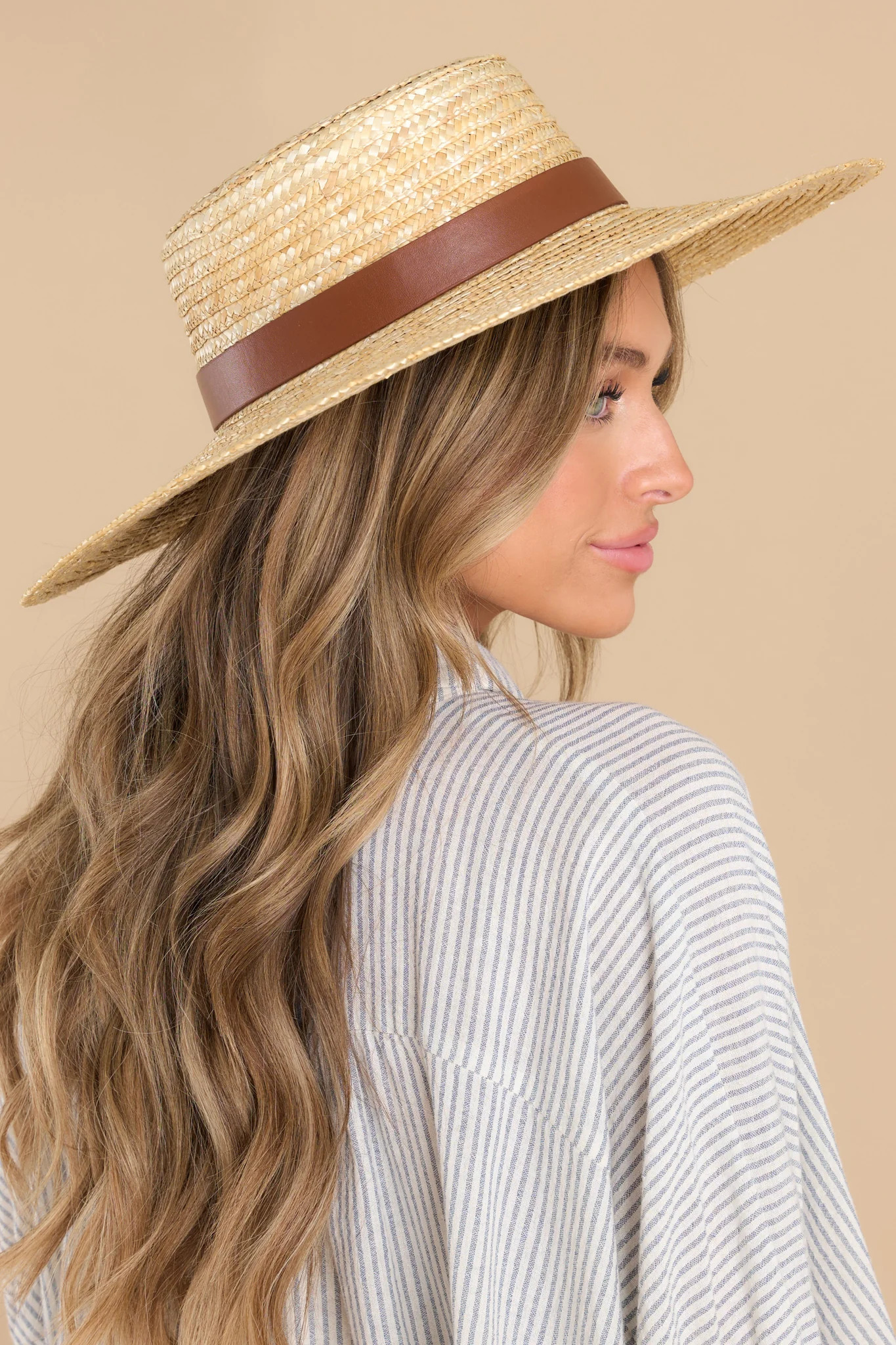 Far From Basic Natural Hat | Red Dress 