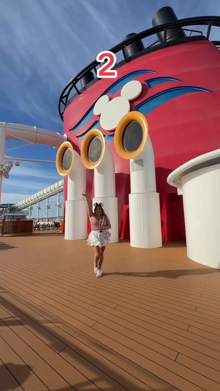 Come with me on my very first Very Merry Time Disney Cruise!! ⛄️🎄🎅🏼


#verymerrytimedisneycruise #disneycruise #disneycruiseoutfits #disneycruiseline #disneywish