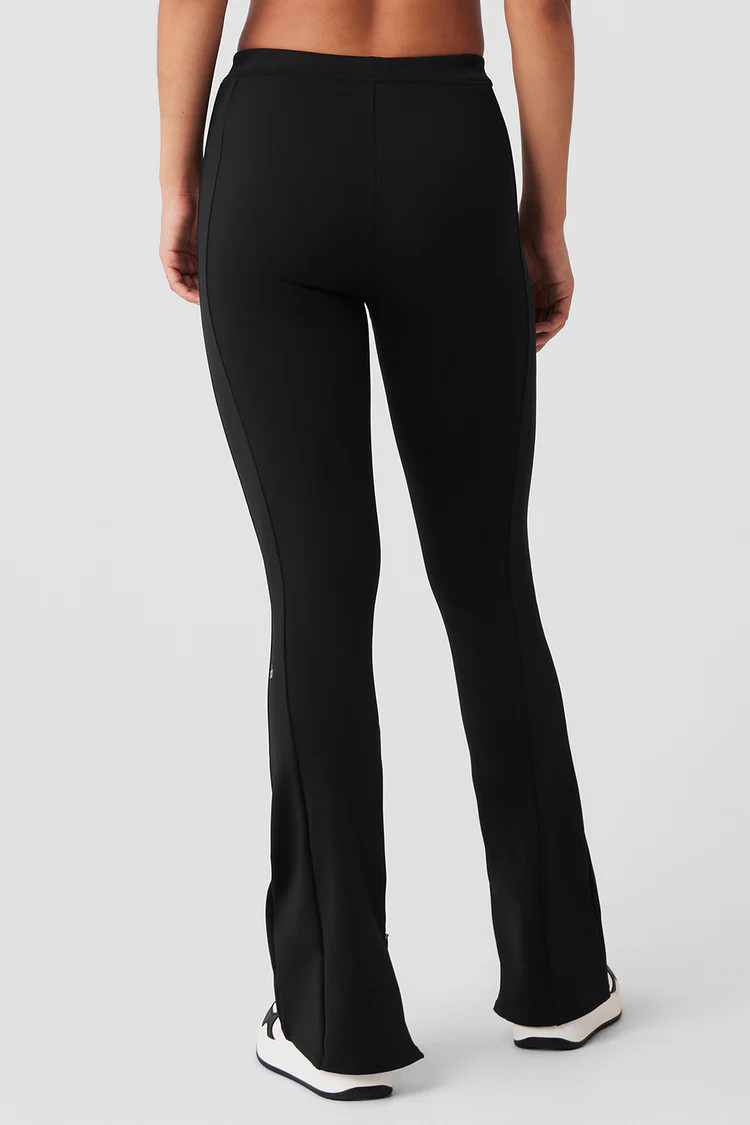 High-Waist 7/8 Zip It Flare Legging | Alo Yoga