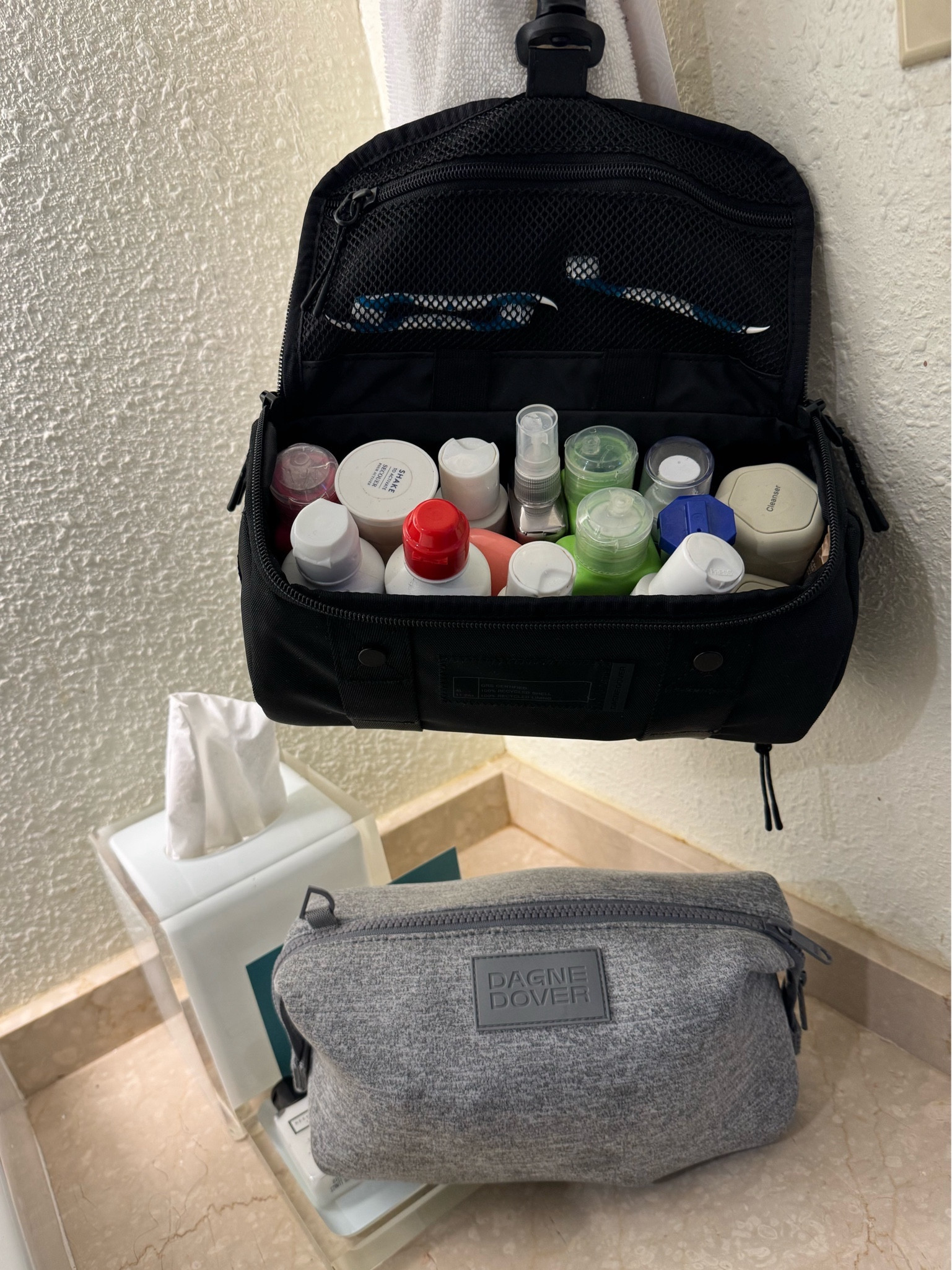 I got my @dagnedover code reactivated and you already know how much I love this brand. 
My code will only be good for 72 hours starting on the 15th use code CURLY20
I will link all the items I have and love. 


#LTKitbag #LTKtravel