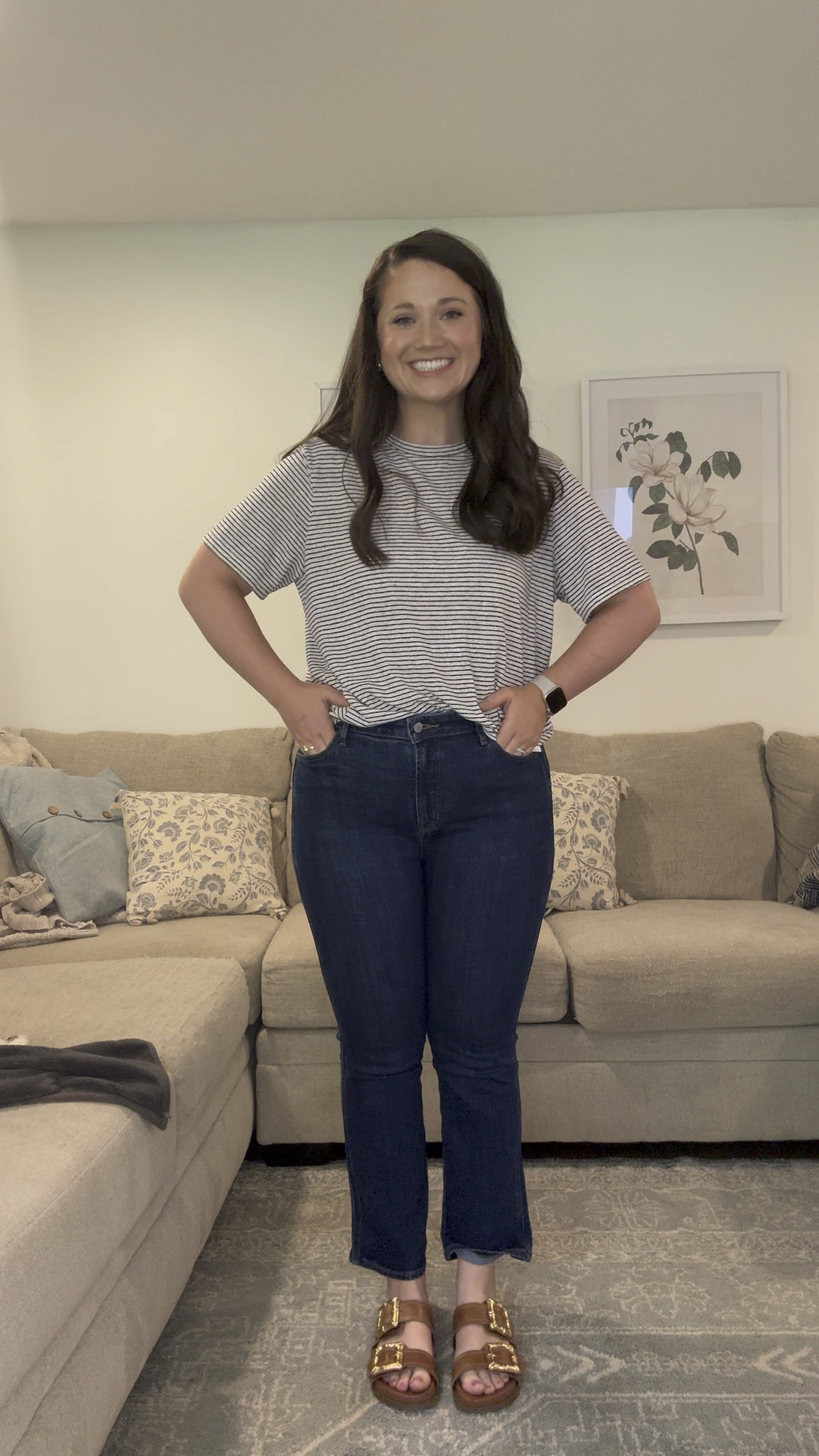 Cropped flare jeans from old navy. Fall outfit. Fall style 