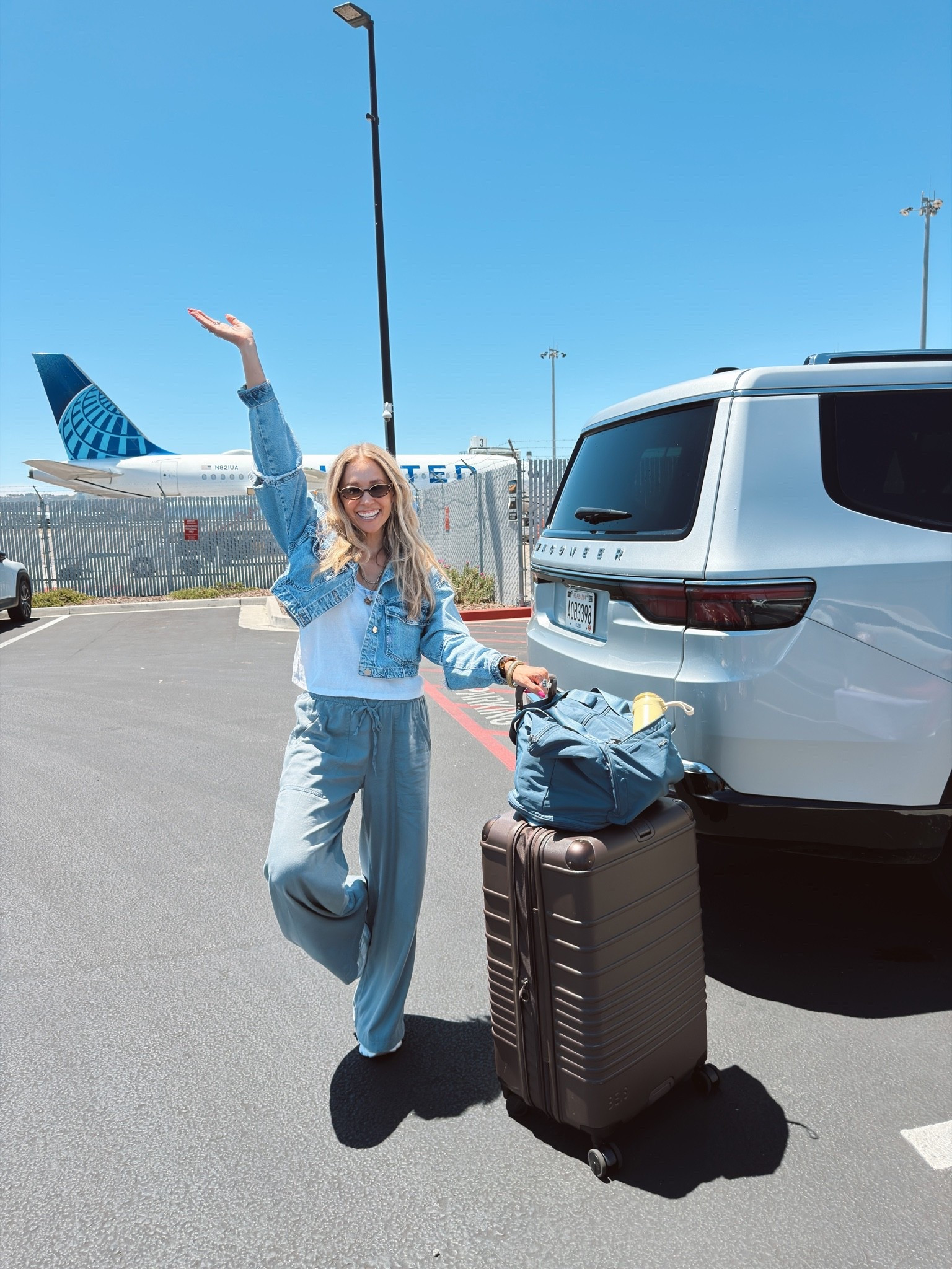 The best travel pant! They remind me of the Aritzia Lodge Pant. 🤍🤍🤍

Size: S / TTS/ 5’5” / 120ish lbs