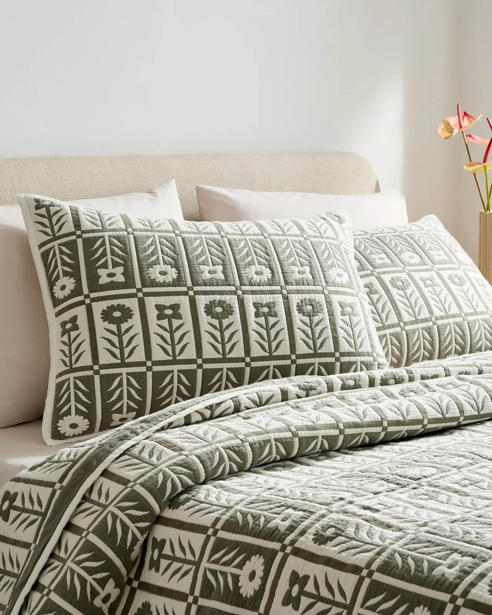 Organic Cotton Jacquard Floral Quilt  in Dried Sage | Quince