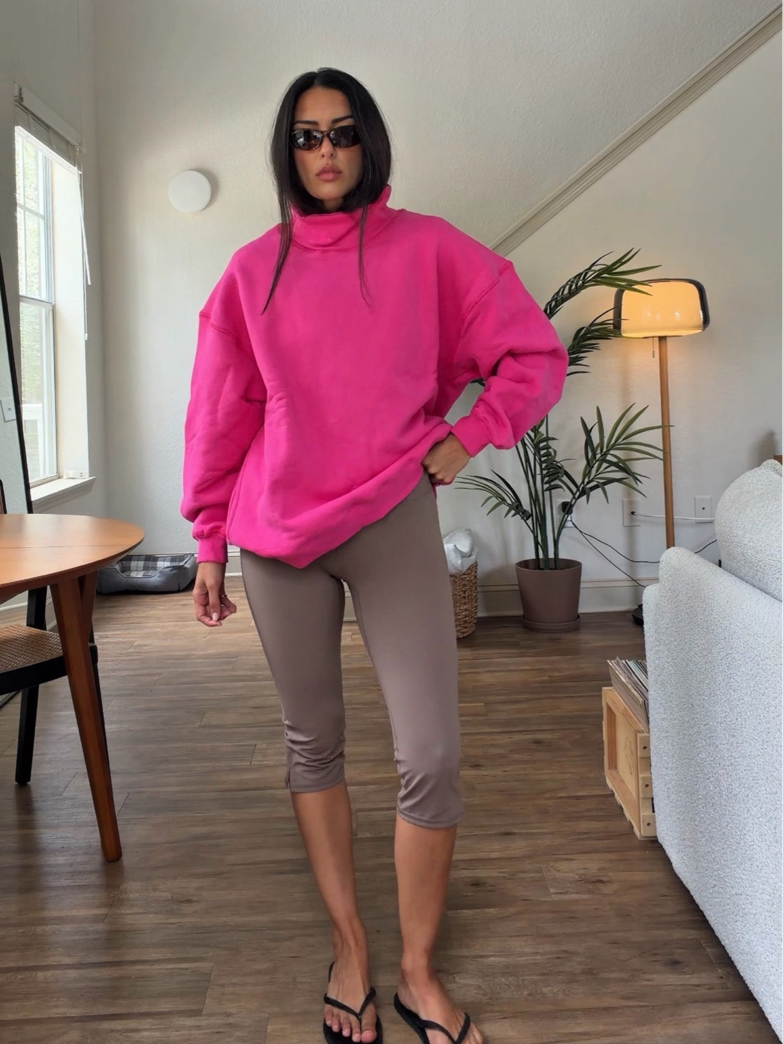 i’m wearing a size XS in the mockneck and S in the capris!

#LTKootd #LTKSeasonal #LTKActive