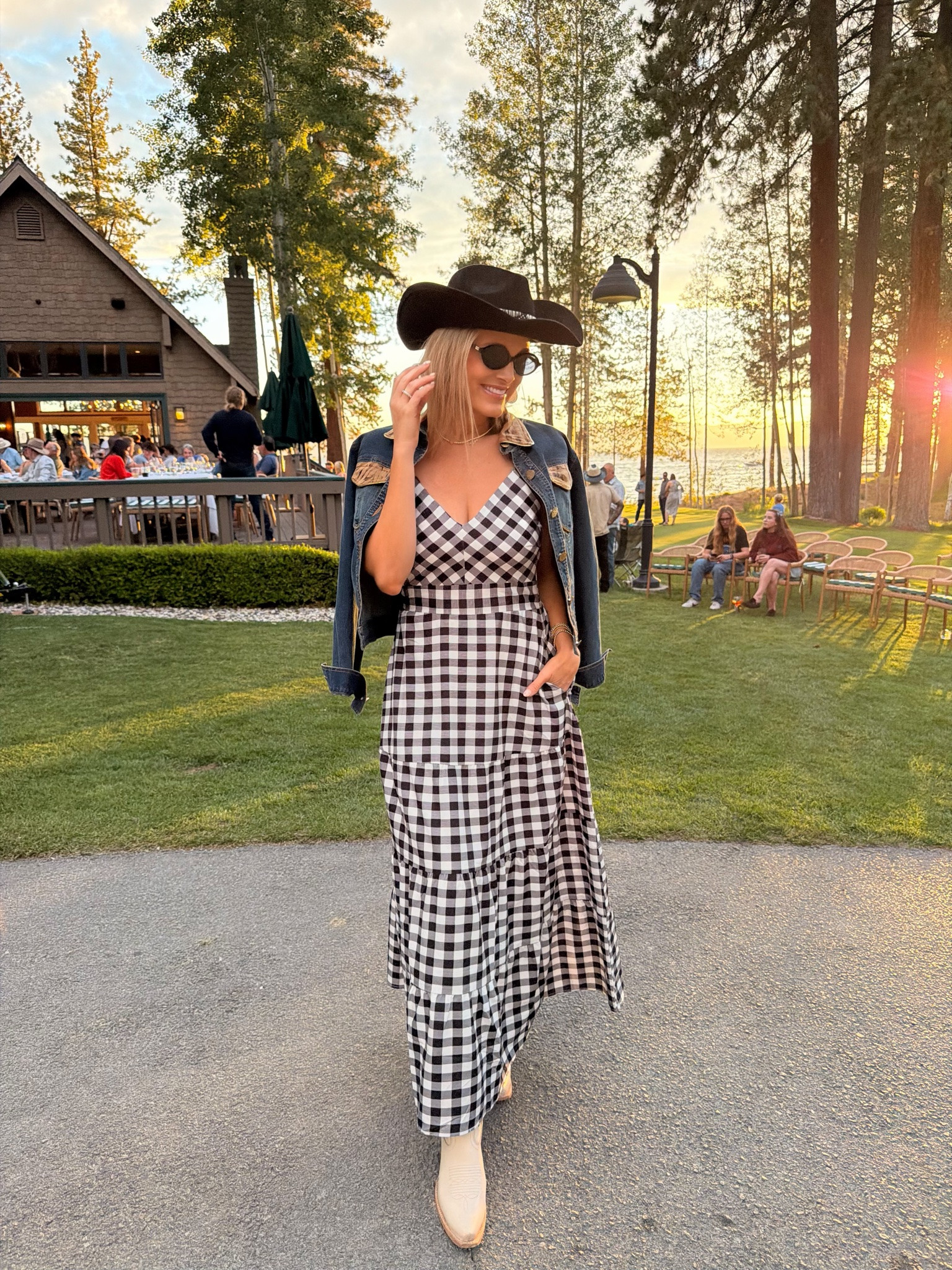 Beautiful dress from Amazon. Wearing small

#LTKgrwm #LTKOver40 #LTKSaleAlert