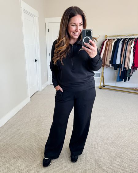 Comfy Athleisure Outfit from Maurices

Fit tips: top tts, L // pants tts, L

Athleisure  tracksuit set  athleisure set  activewear  fall outfit  comfy outfit

#LTKover40 #LTKmidsize #LTKSeasonal