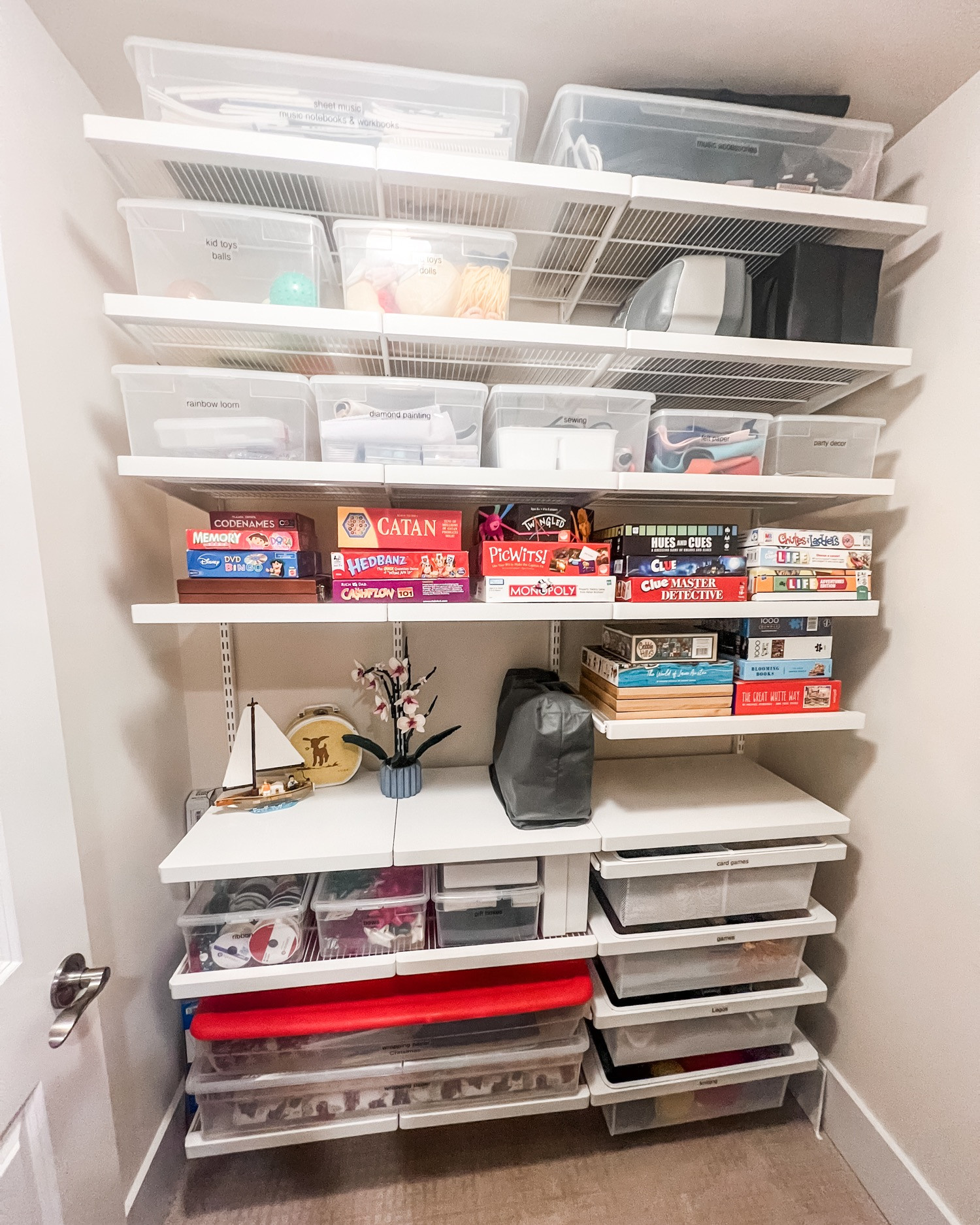 Game night, anyone? With this customizable closet Elfa design, our organizers were able to put the primary focus on family fun and set them up in such a way that the contents of the space are easily accessible for little ones. The dark winter nights can drag on, but having an organized game closet is a great way to keep the kids from being too stir-crazy! 🎲

We'd love to come transform a closet into a flexible and useful space for you and your family. DM us! 

 
