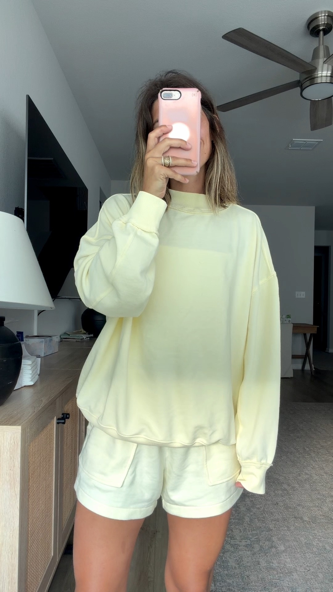 two piece set loungewear set // athleisure / butter yellow set 
-
aerie

#LTKgrwm #LTKmomlife #LTKootd