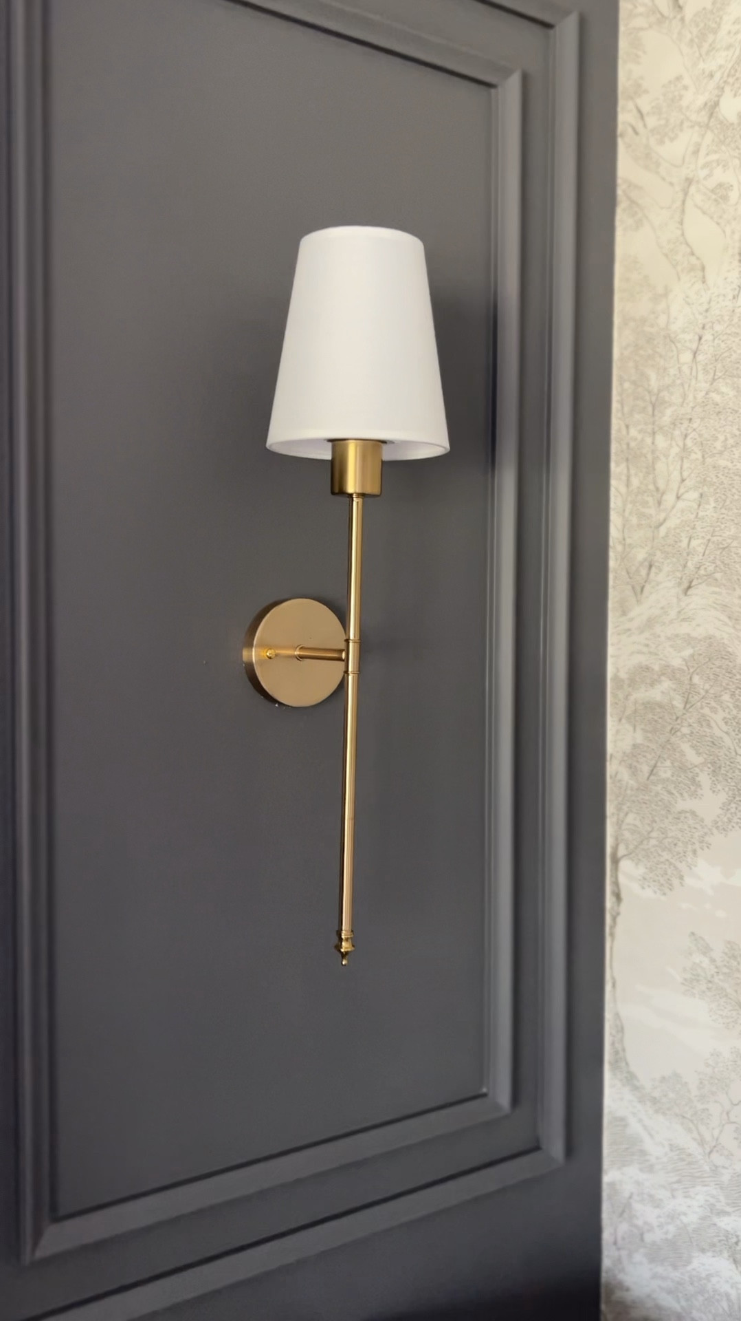 I absolutely love these wall sconces! They come in a set of 2. They also come with a flax lampshade or you can get the light fixture in black. I have the color gold. They’re so chic and they are battery operated! You simply charge the lightbulb and control it with a remote control. The lightbulb can turn to many different shades plus all different colors!


#LTKHome #LTKWatchNow