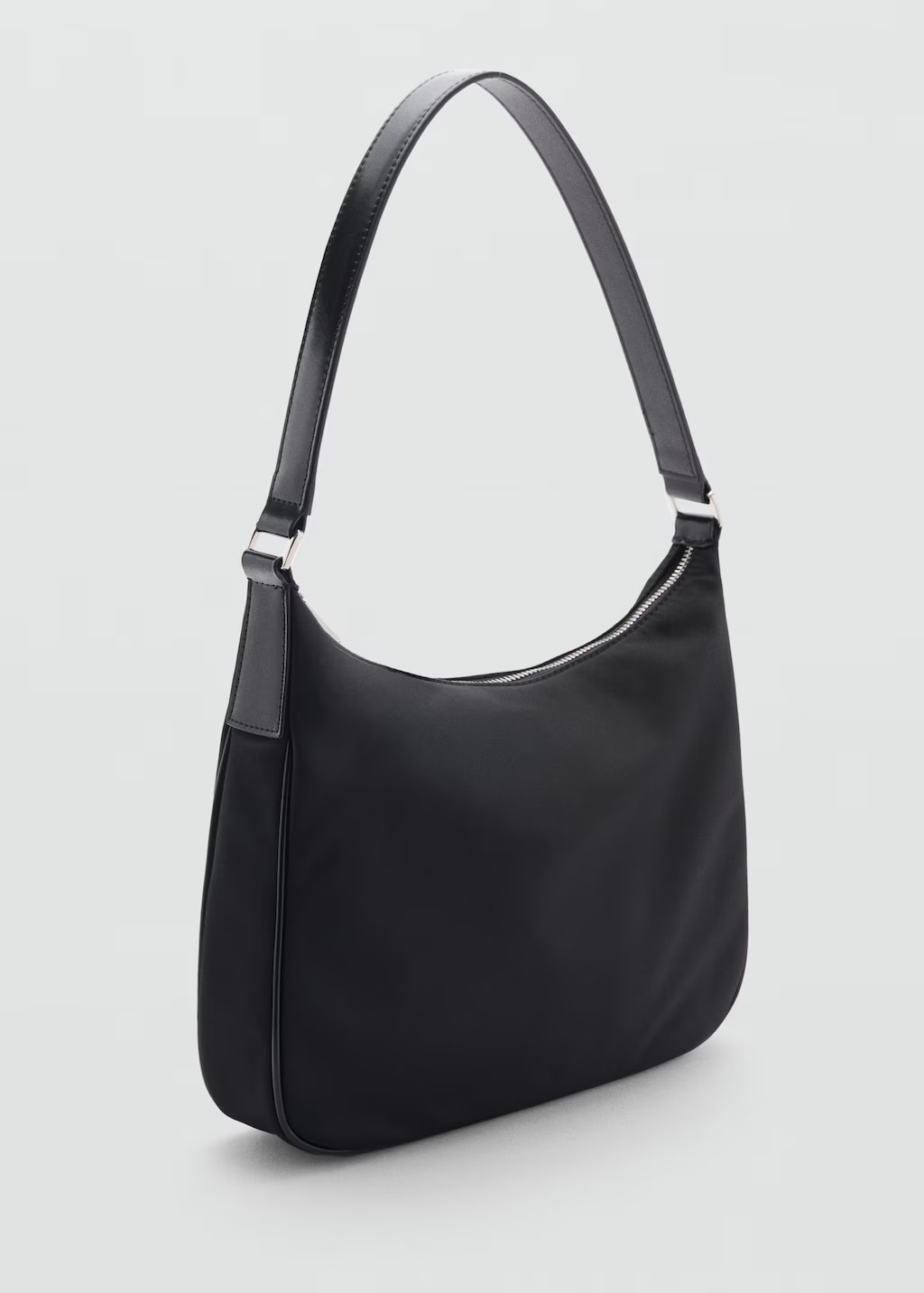 Medium nylon shoulder bag black - Woman - One size - MANGO | Mango (US/MX/AU)