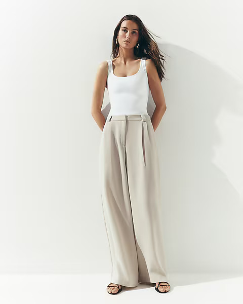 High Waisted Relaxed Trouser | Express